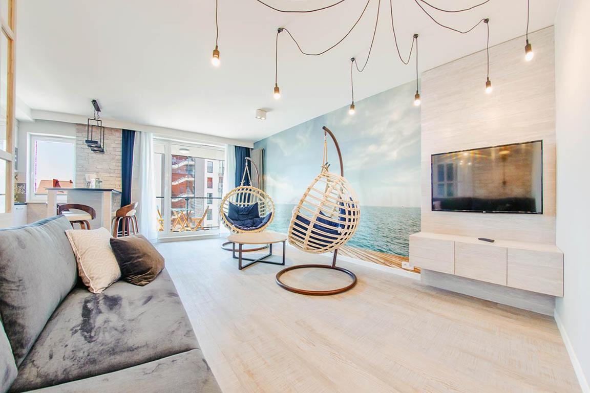 One-Bedroom Apartment - 71 Chmielna Street