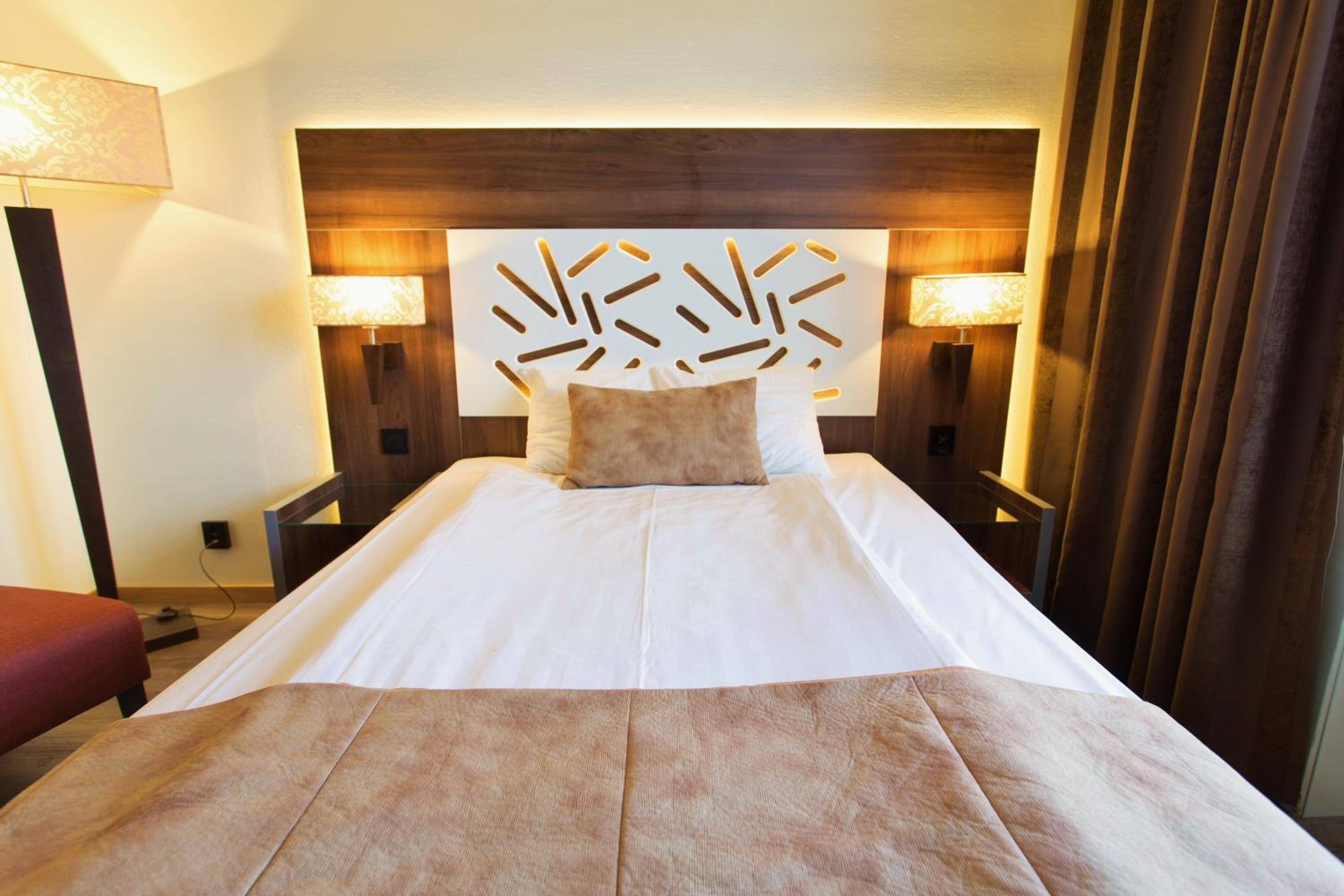 Queen Room - Photo 5