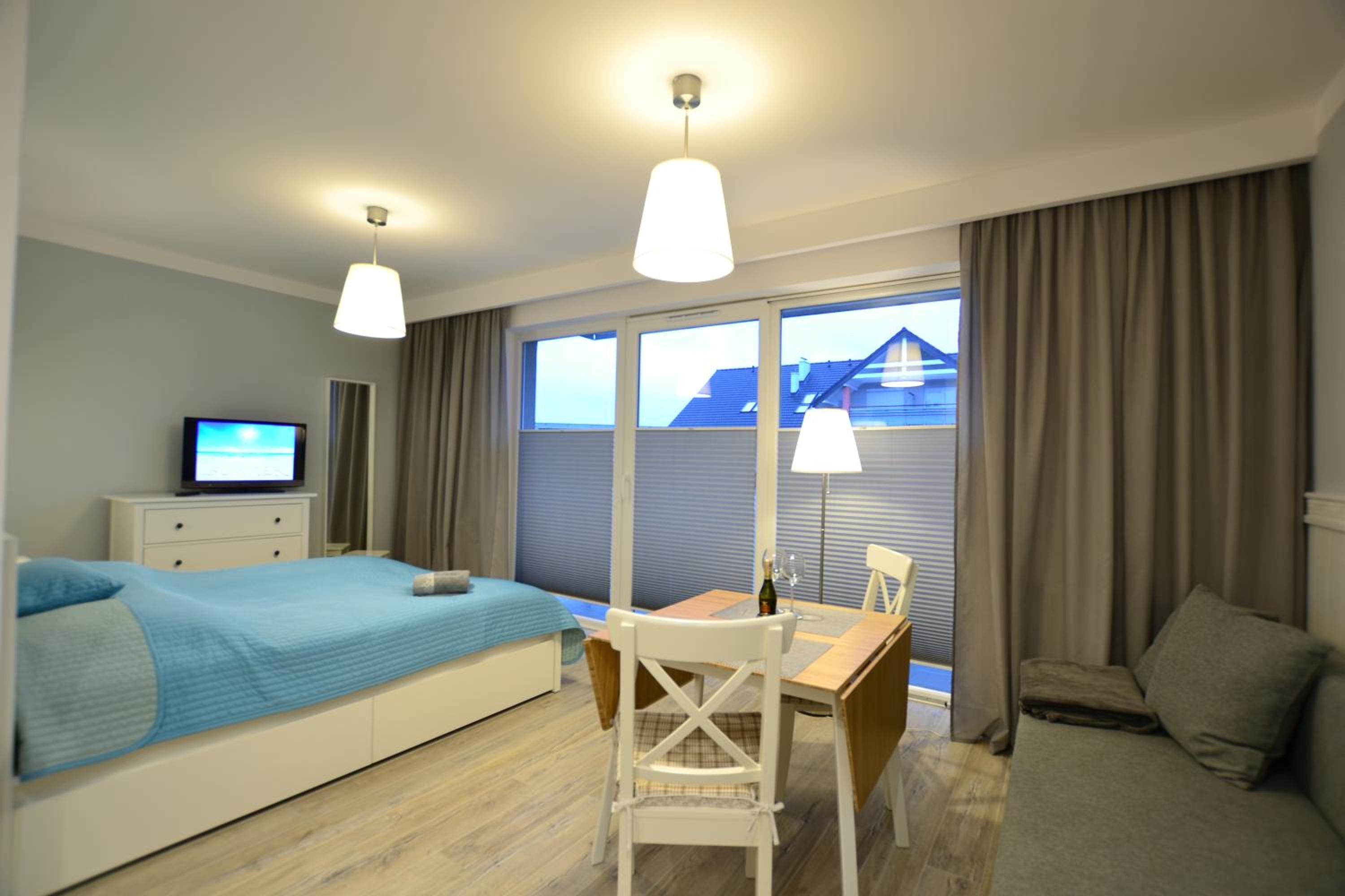 Apartment with Balcony - Photo 33