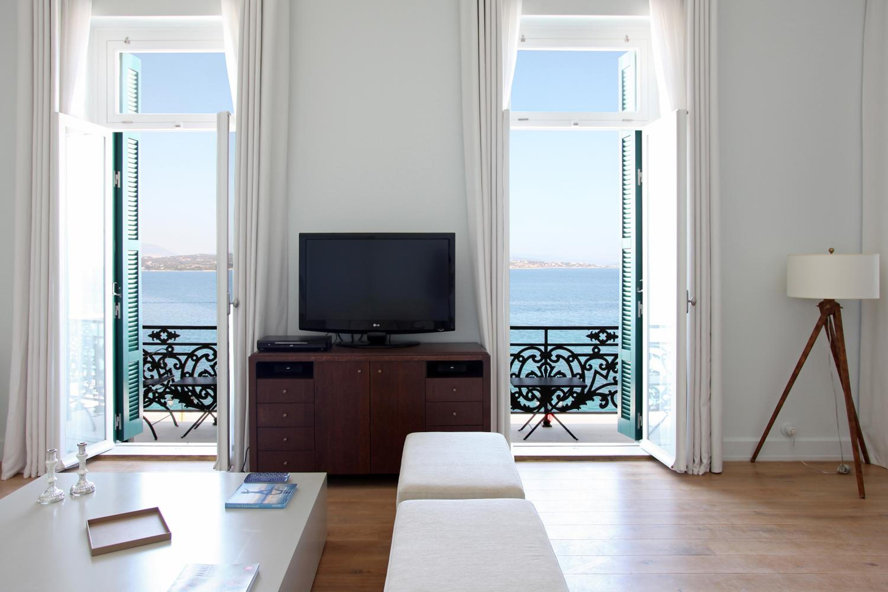 Two-Bedroom VIP Suite photo 3