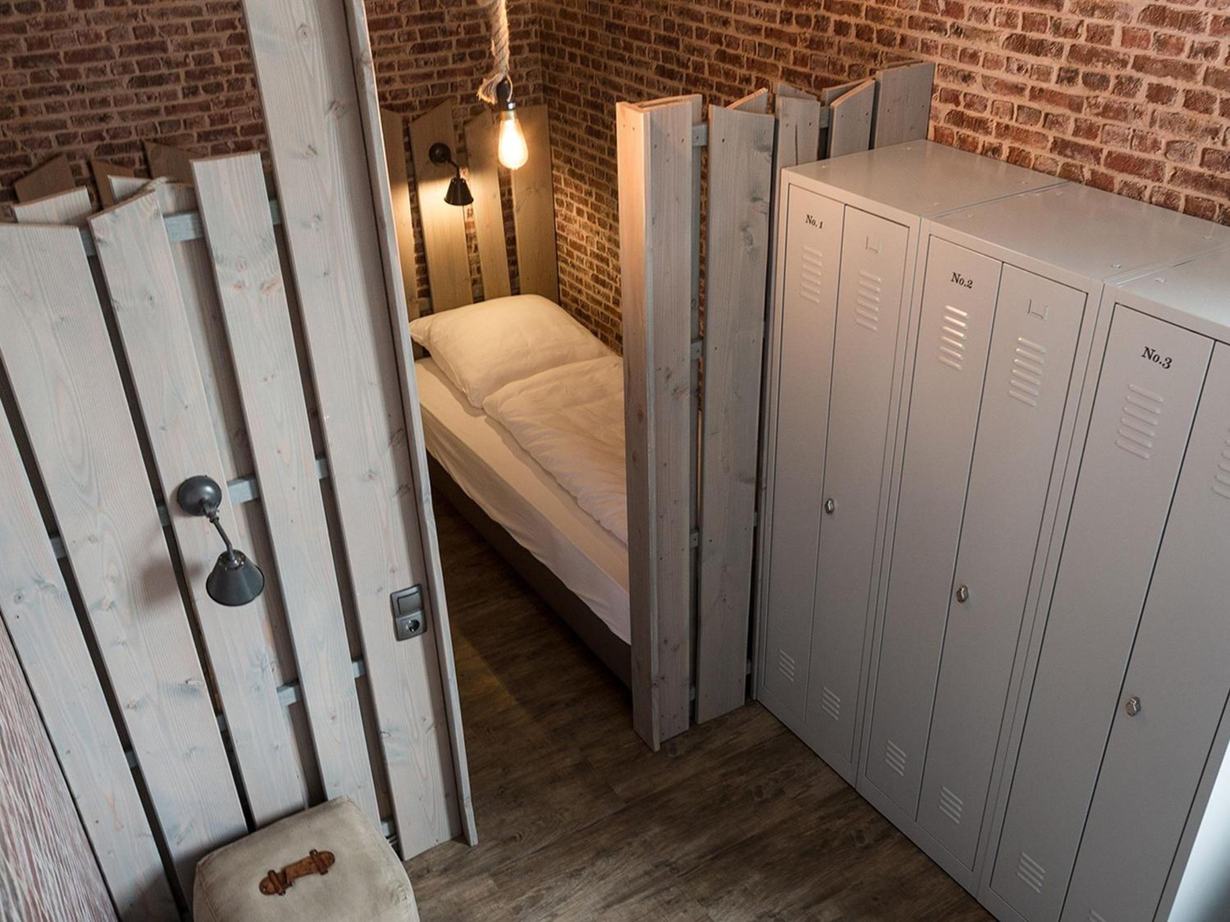 Single Bed in Dormitory Room photo 2