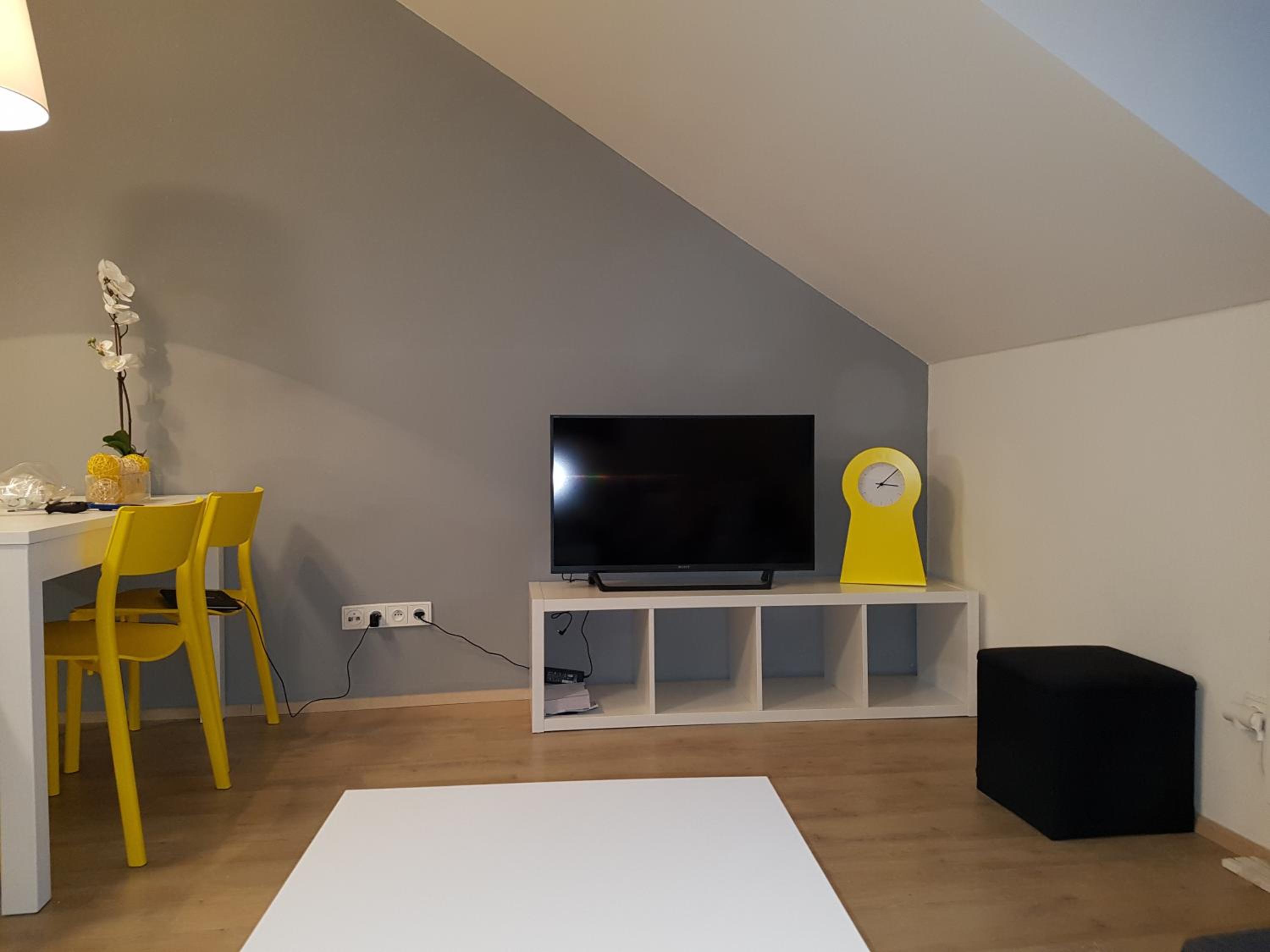 Two-Bedroom Apartment - Photo 31