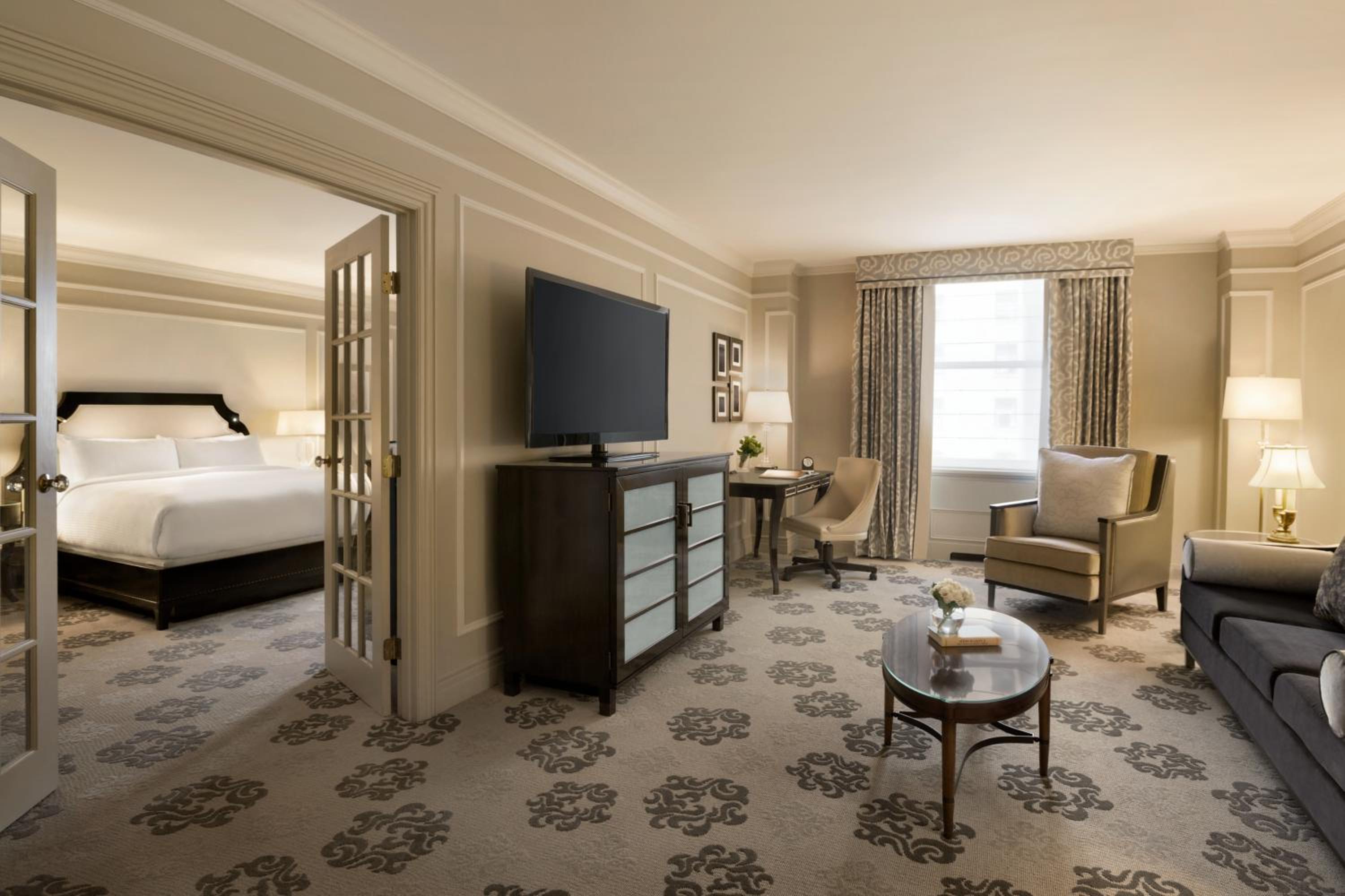One-Bedroom Suite with King Bed