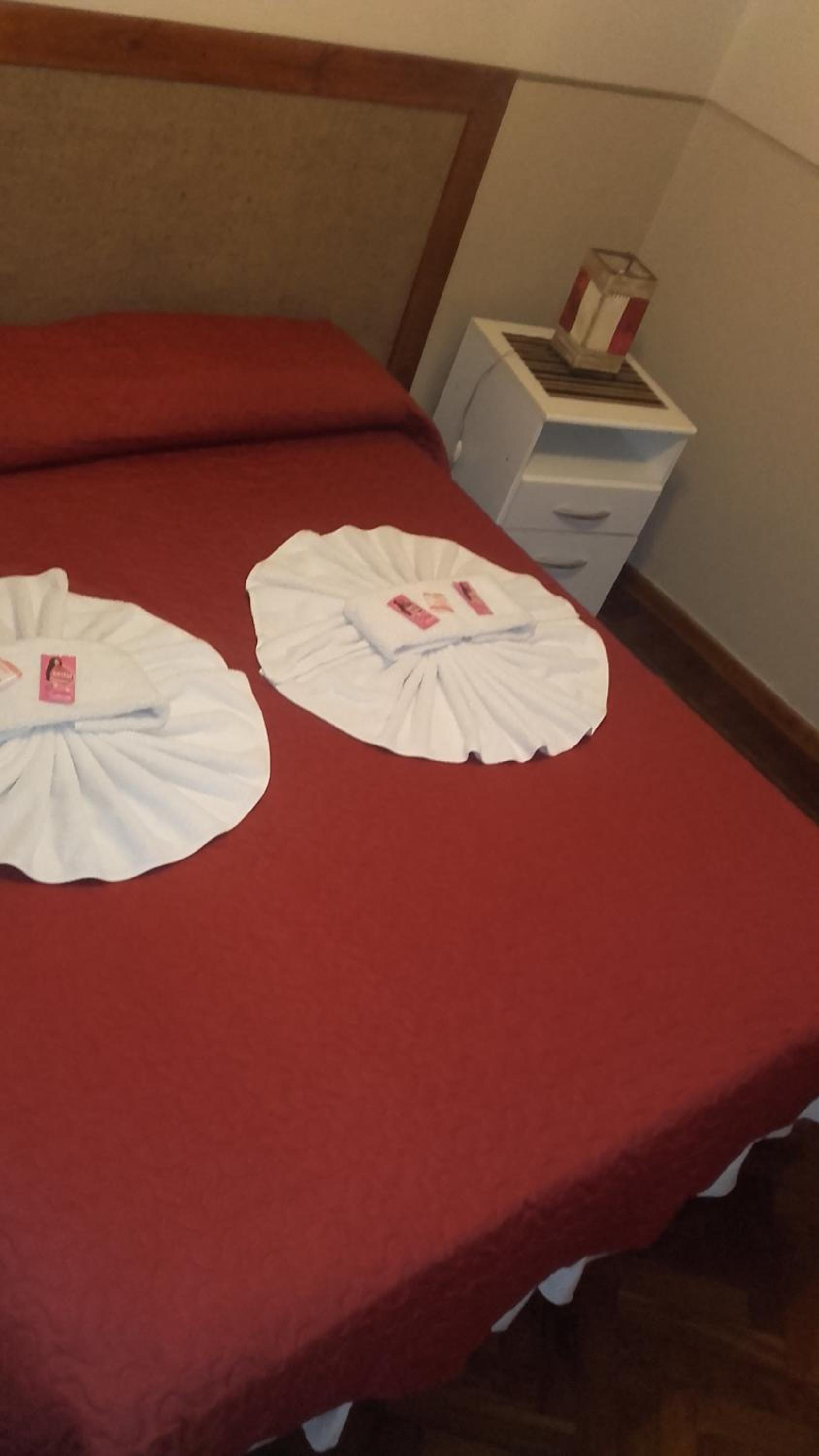 Double Room with Shared Bathroom photo 2