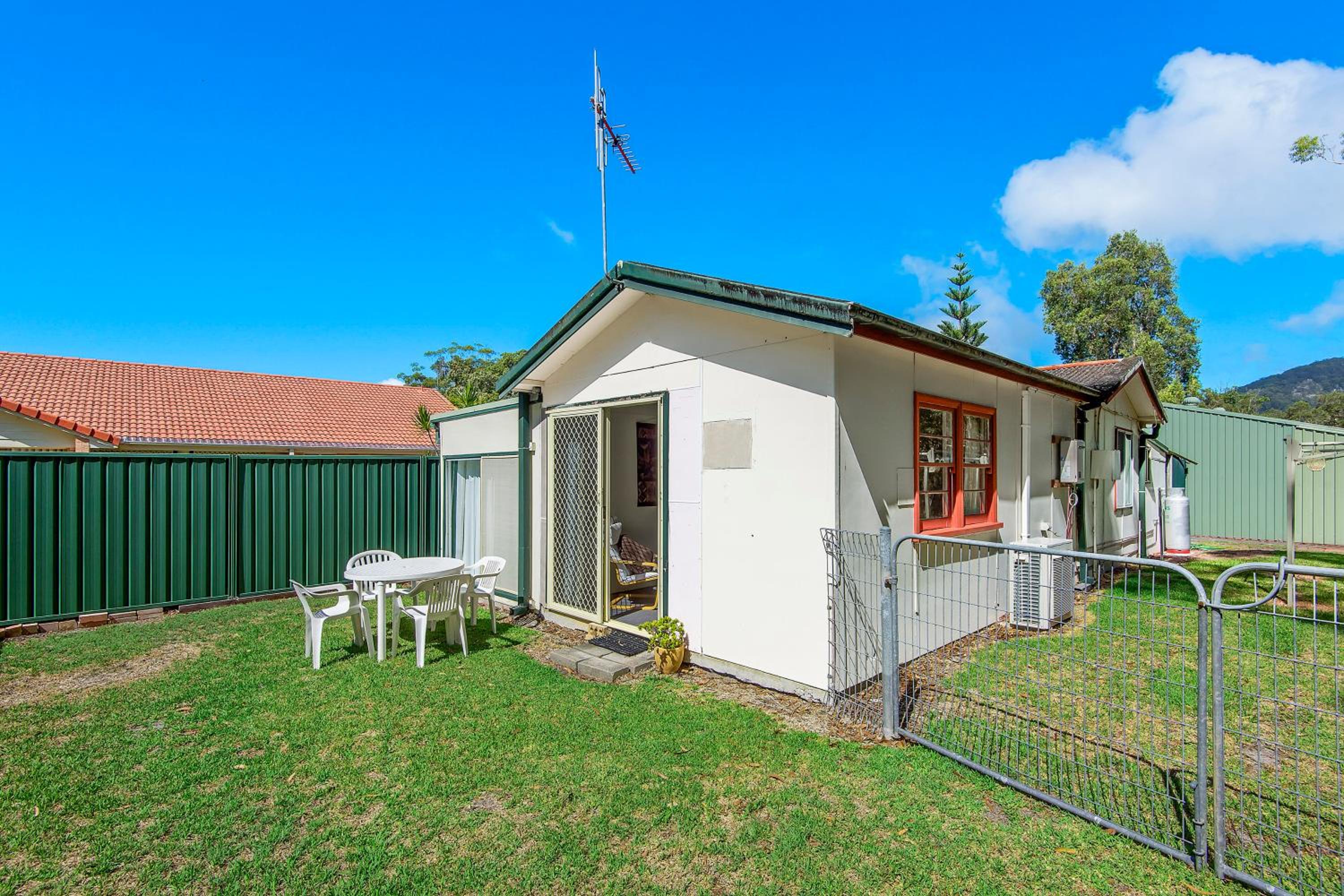 Three-Bedroom Cottage photo 2