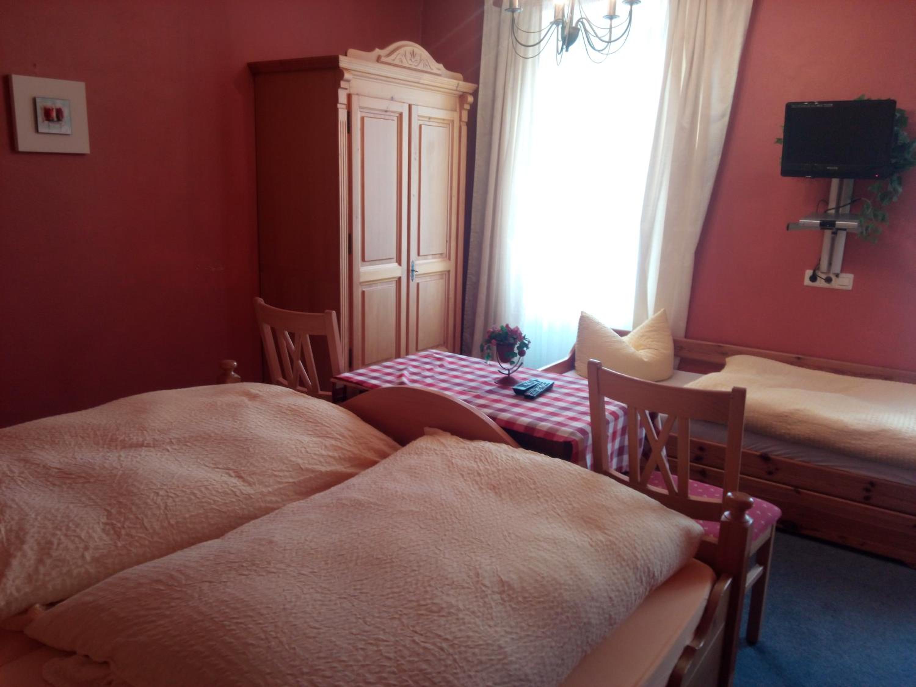 Double Room with Extra Bed photo 2