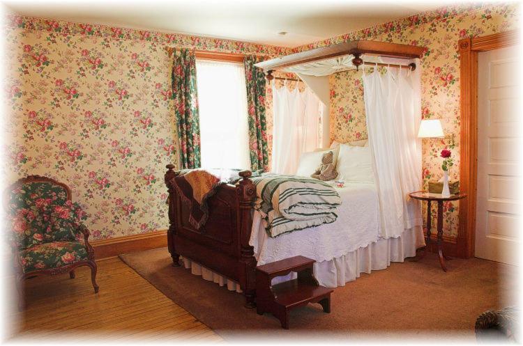 Queen Room with Garden View photo 2