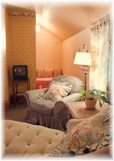 Queen Room with Garden View photo 2