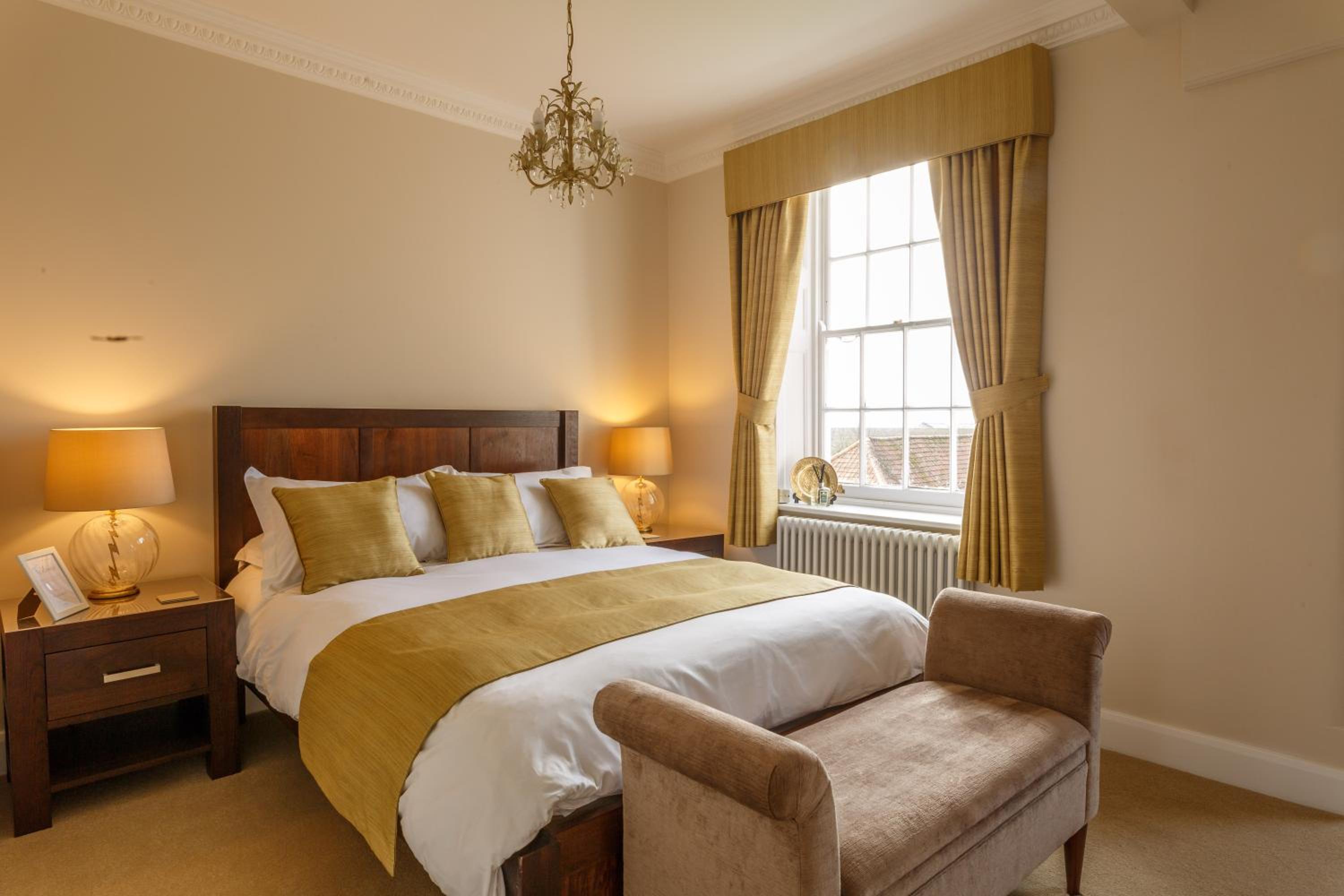 Deluxe Double Room - Photo 8