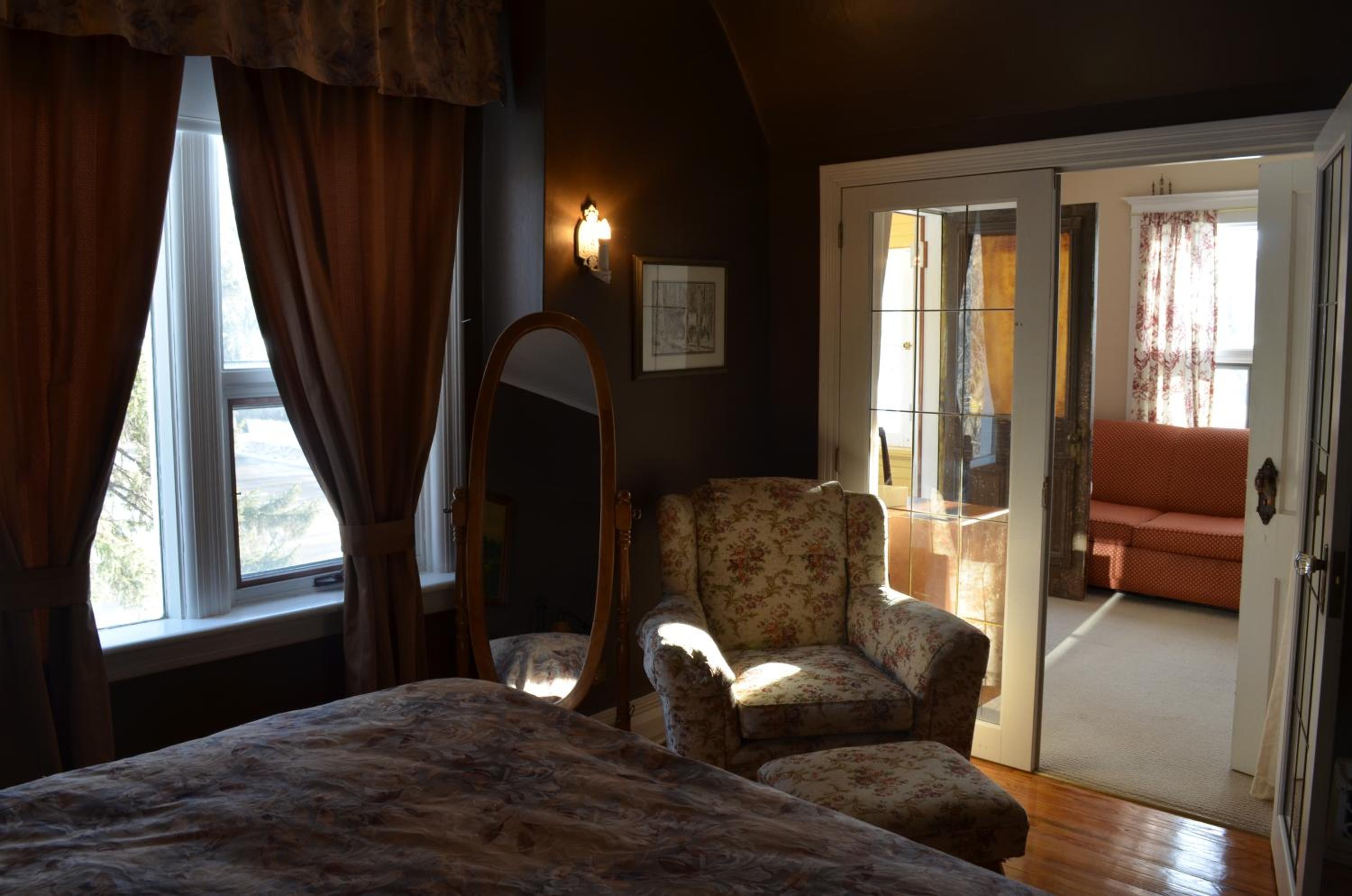 Family Suite with Balcony photo 2