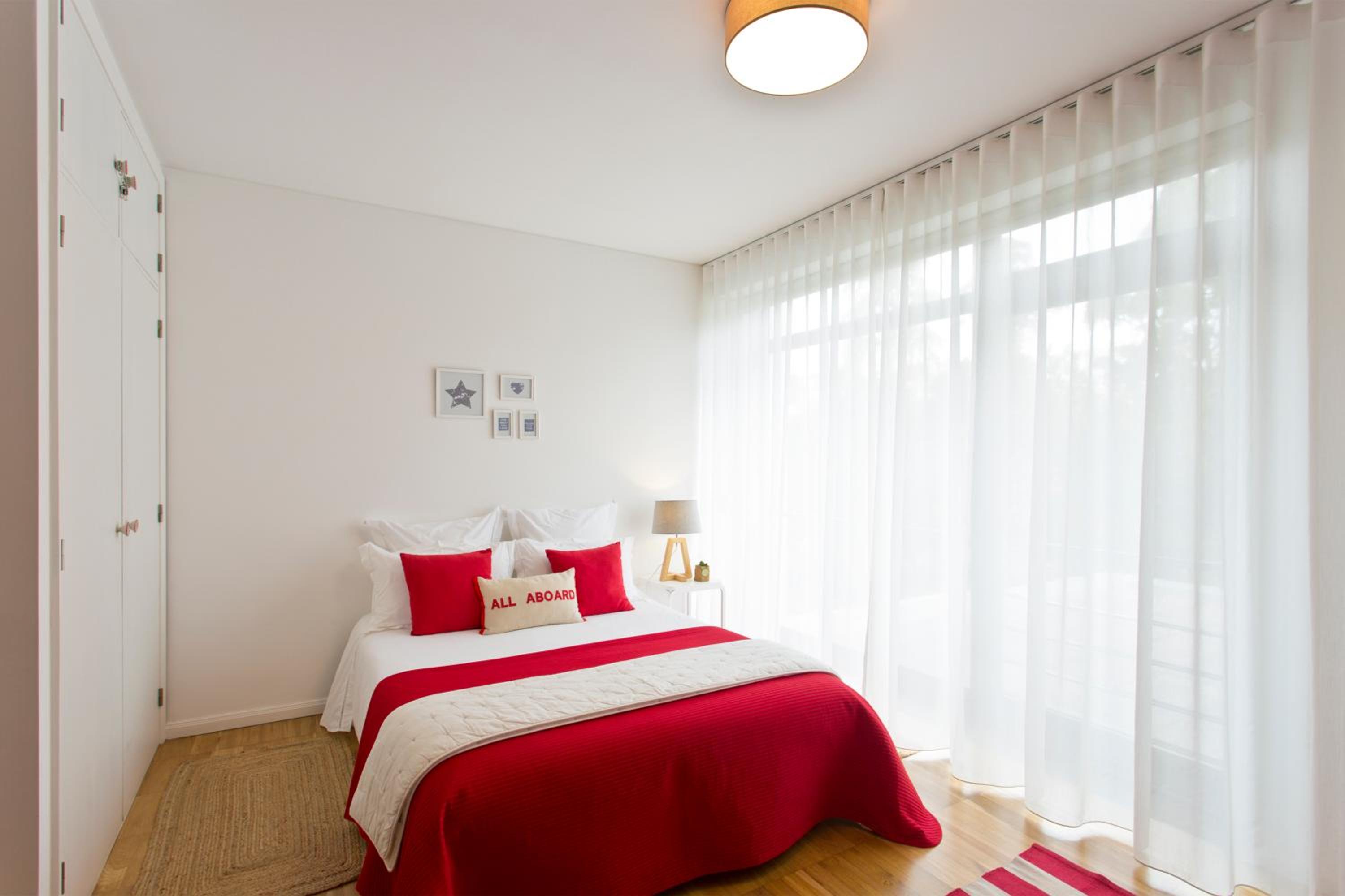 Apartment photo 2