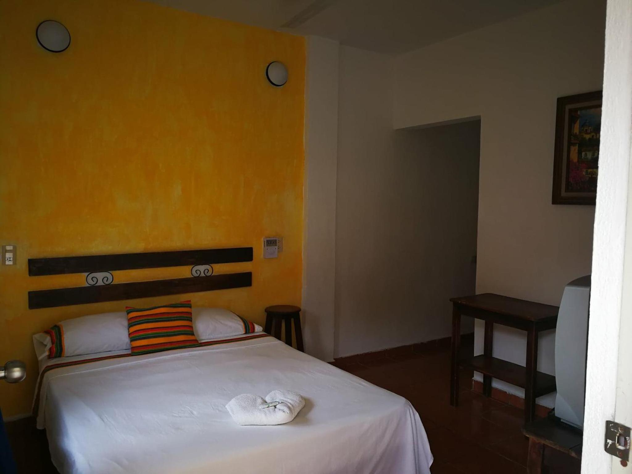 Double Room - Photo 4