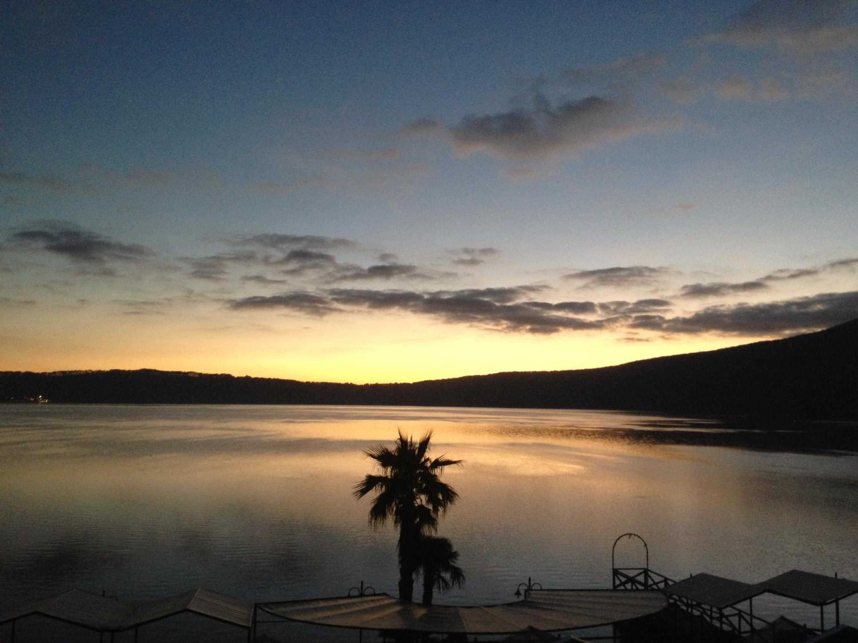 Double or Twin Room with Lake View photo 2