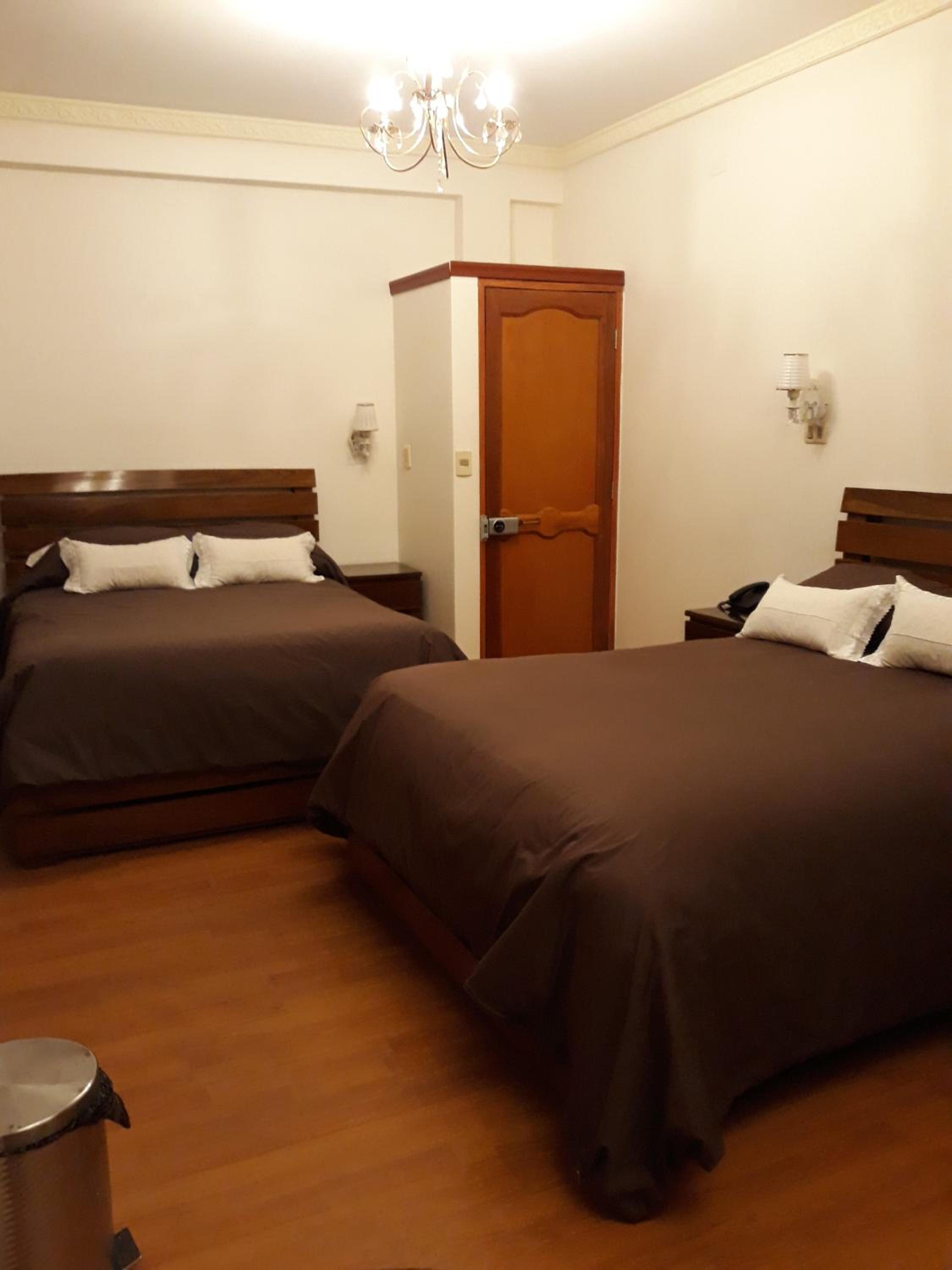 Quadruple Room with Private Bathroom photo 1