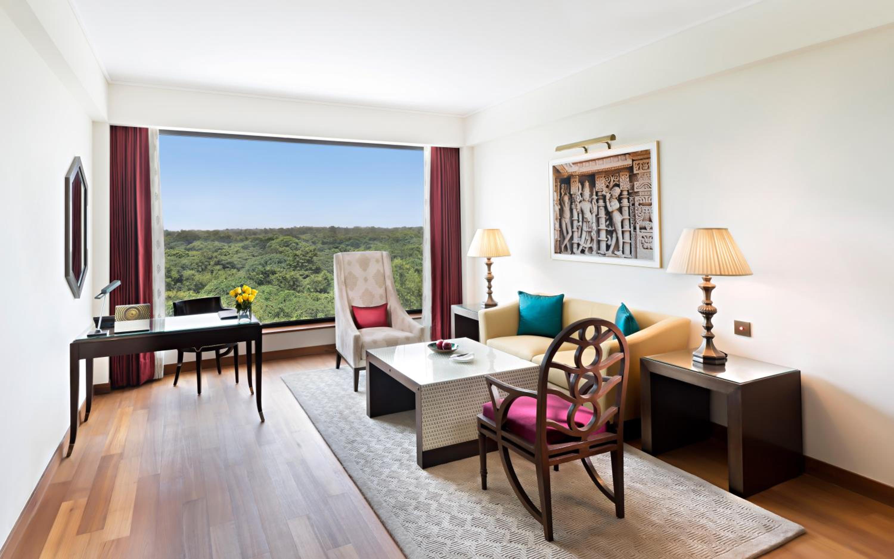 Oberoi Suite - Photo 8