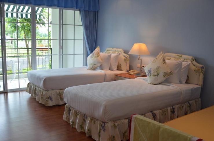 Deluxe Double or Twin Room photo 3