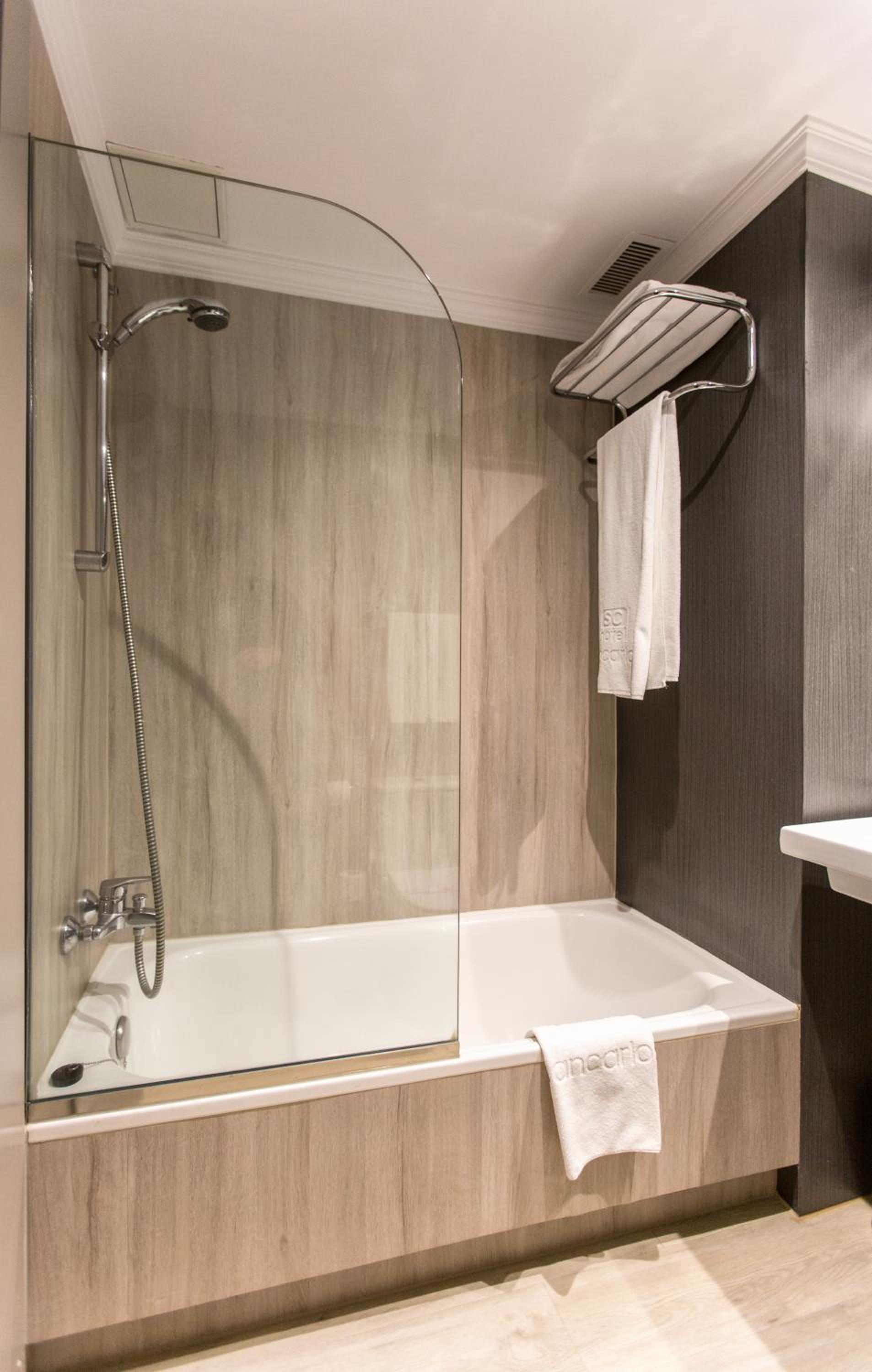 Superior Twin Room - Photo 4