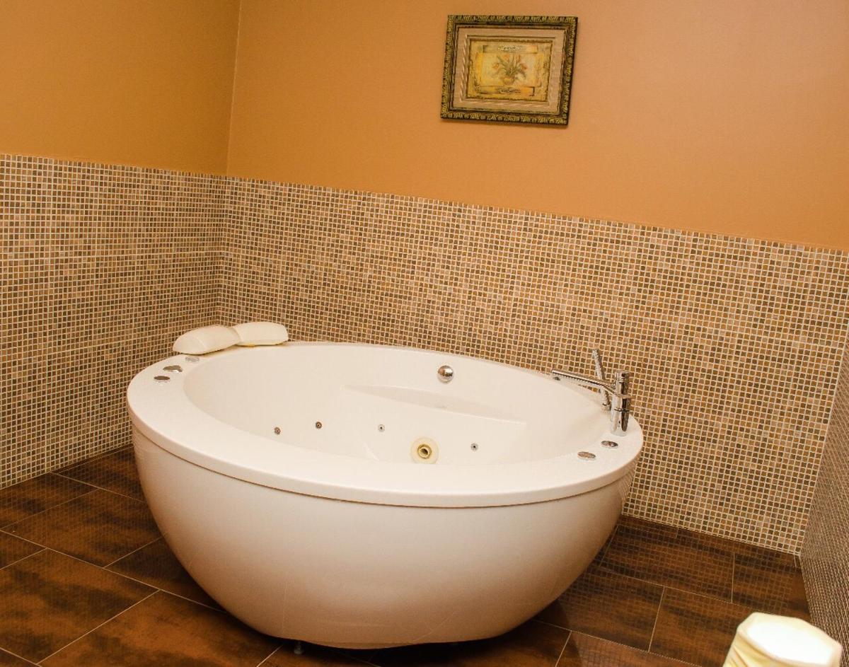 Jacuzzi