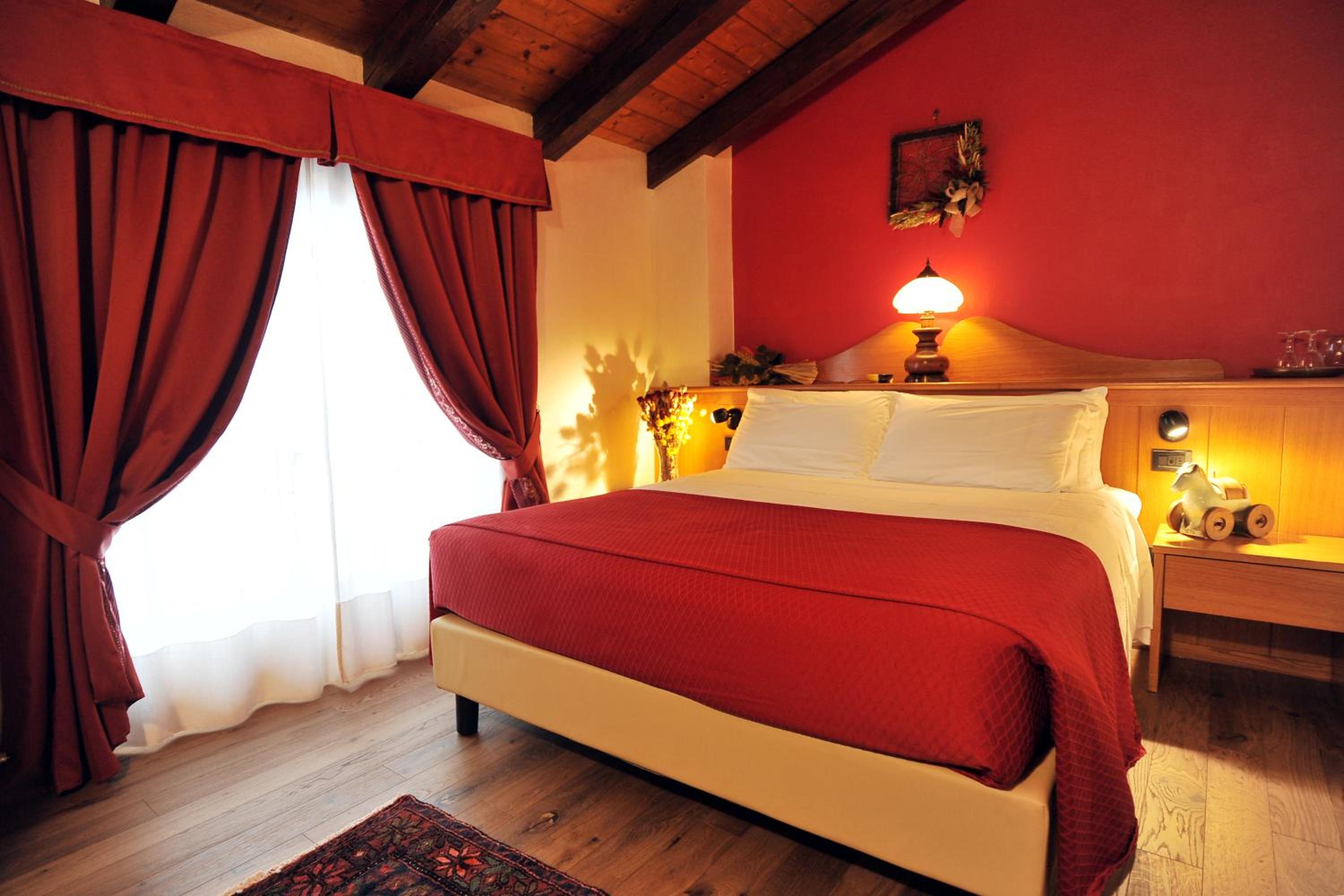 Double Room - Photo 2