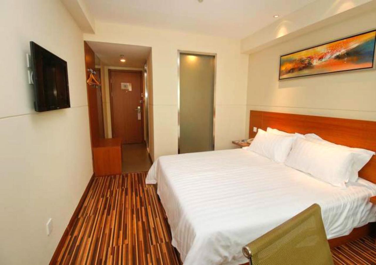 Business Twin Room A