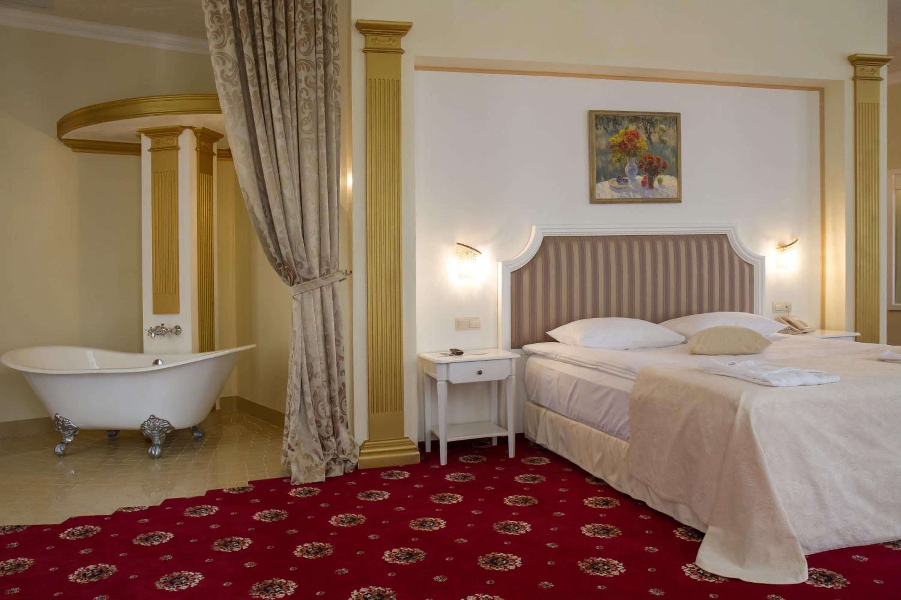 Suite with Garden View photo 3