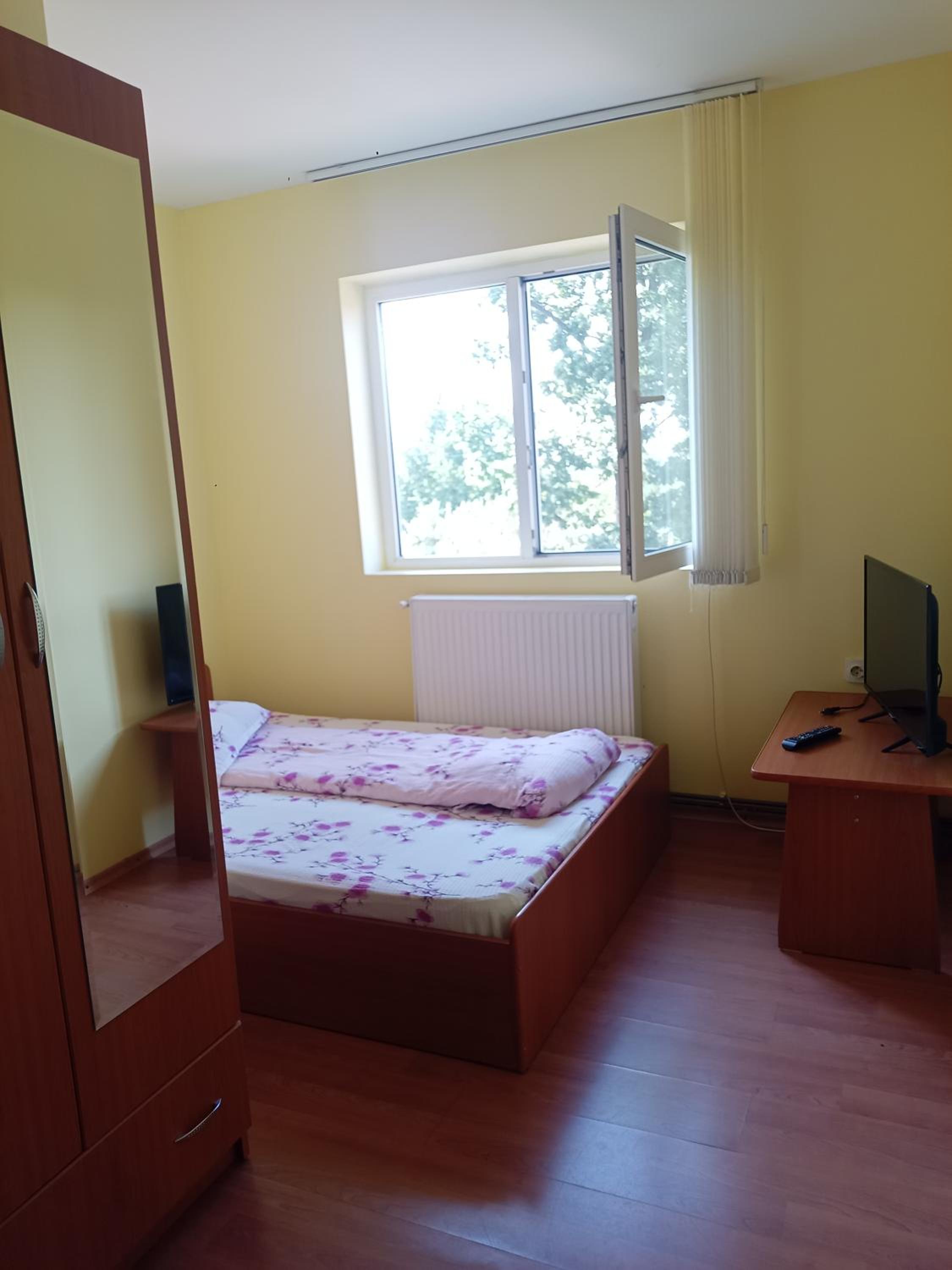 Single Room with Private Bathroom