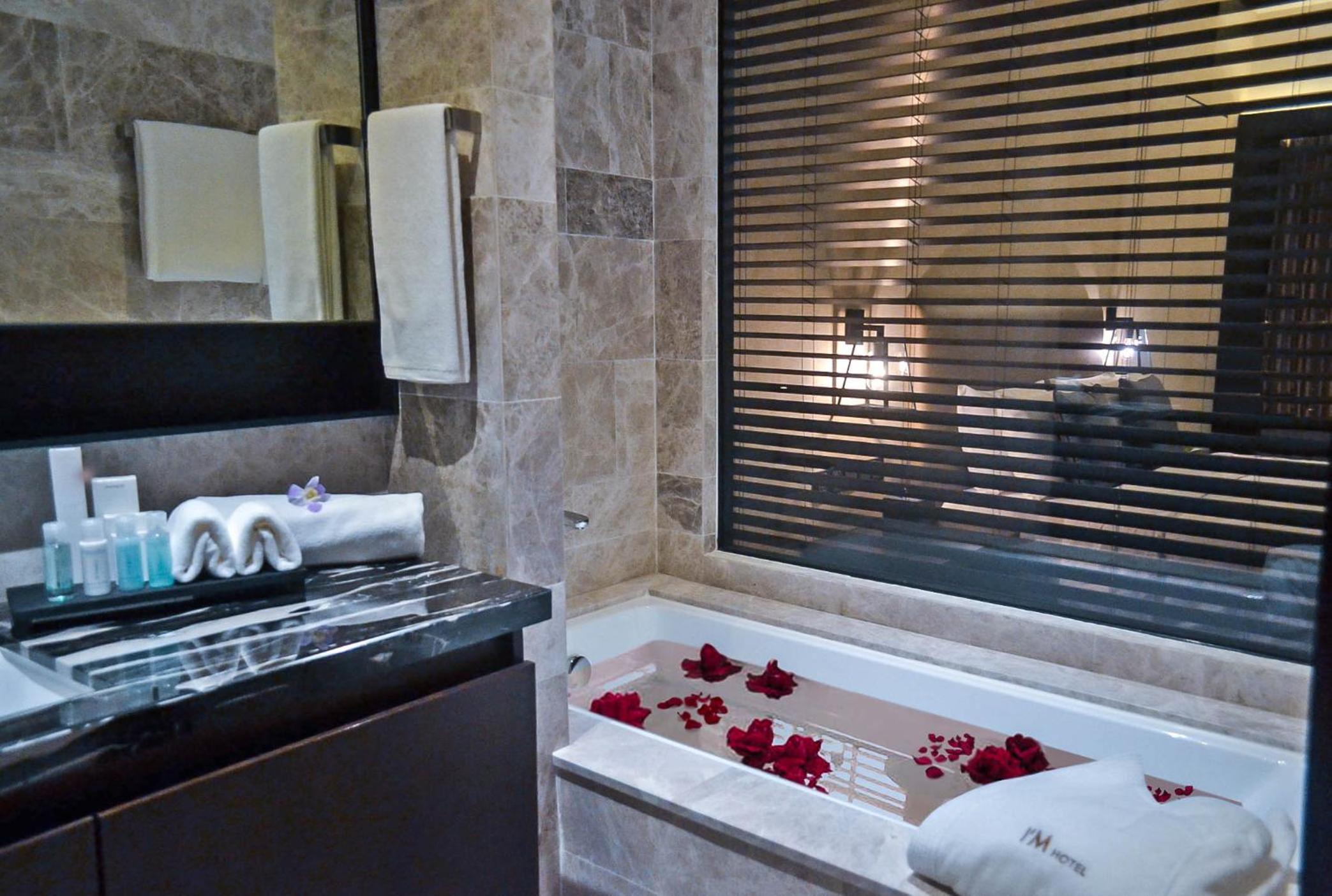Prestige Executive Twin Room photo 2