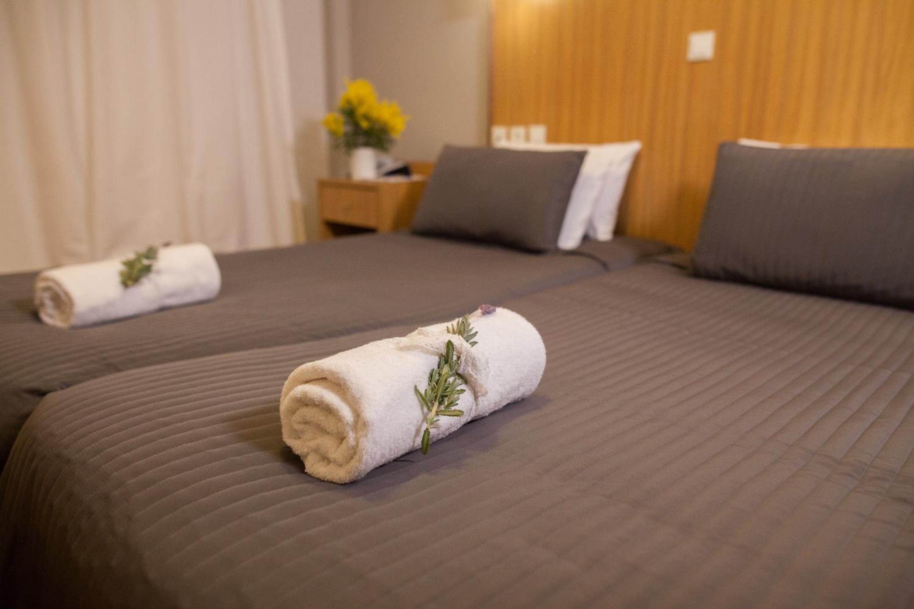 Economy Double Room - Photo 13