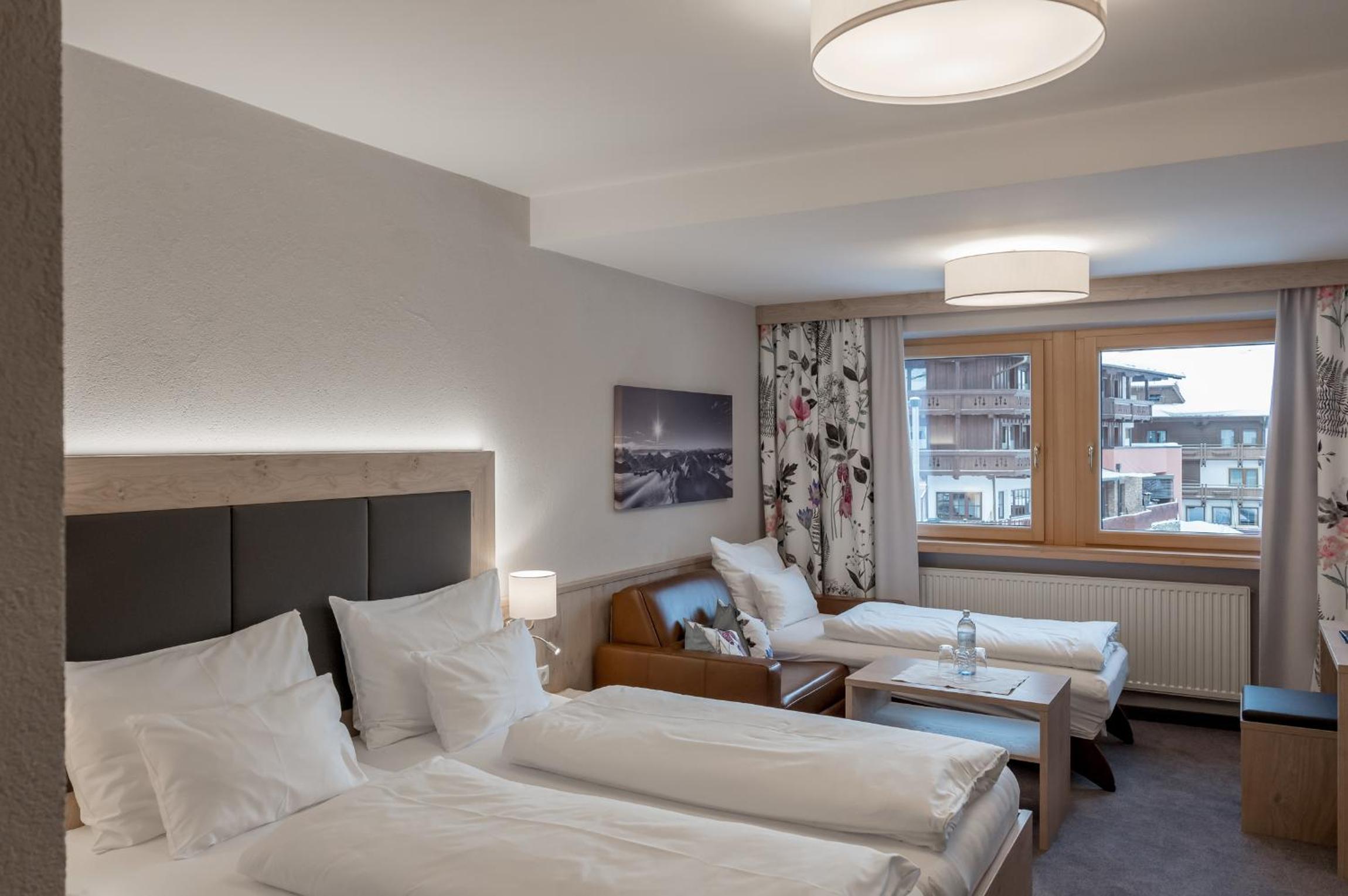 Deluxe Family Room 30m2 photo 3