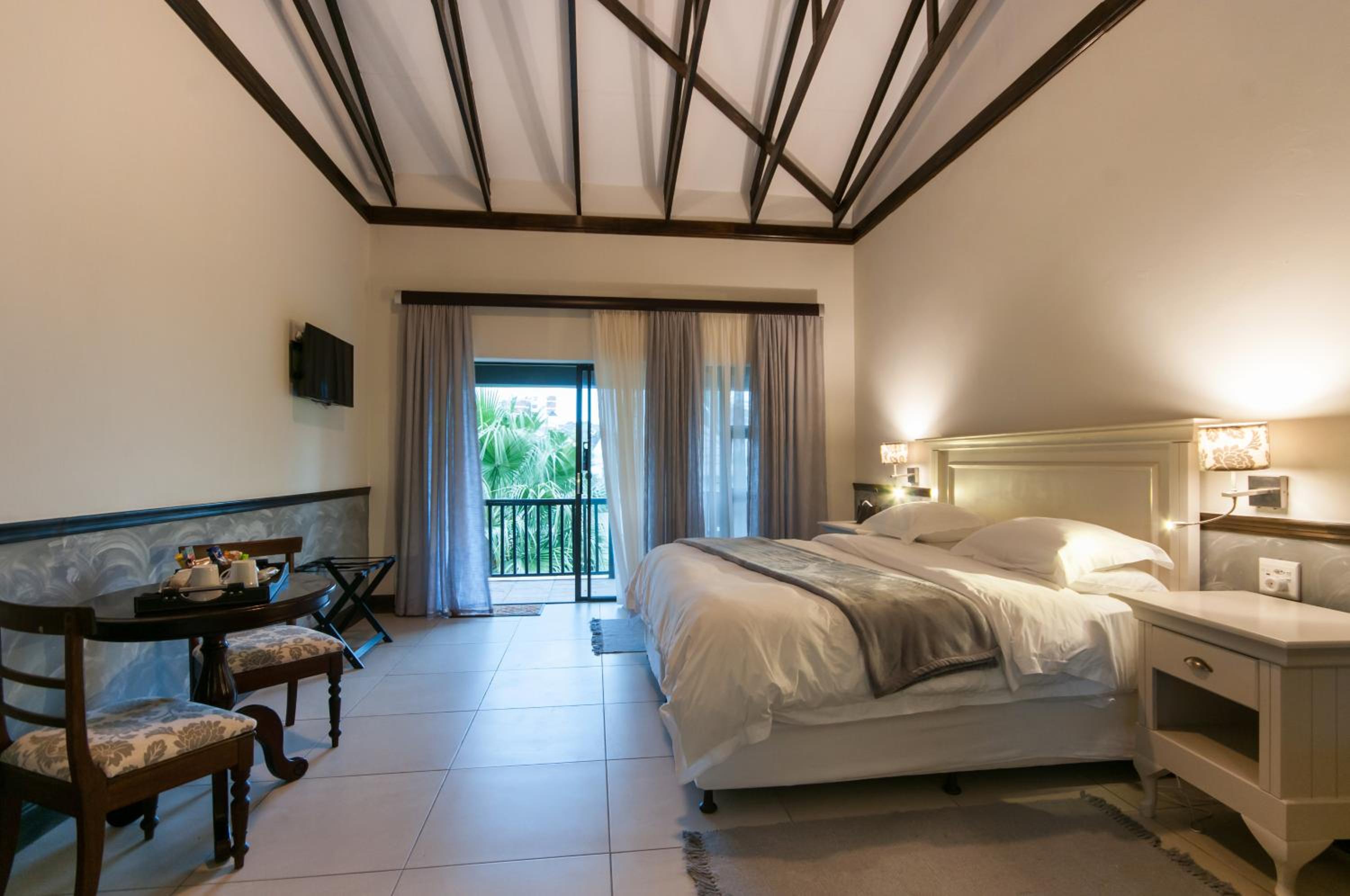 Deluxe Double or Twin Room with Balcony photo 2