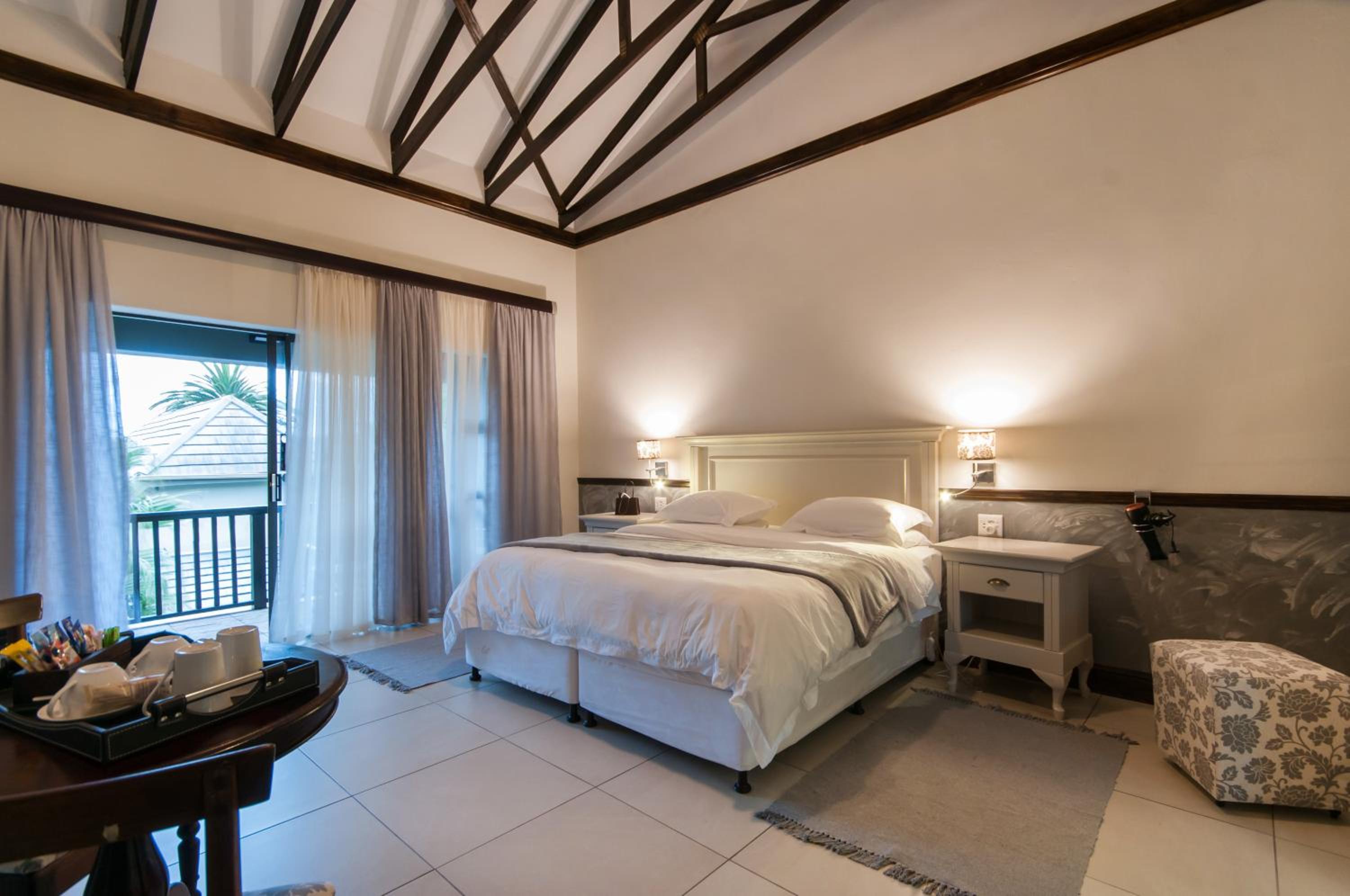 Deluxe Double or Twin Room with Balcony photo 3