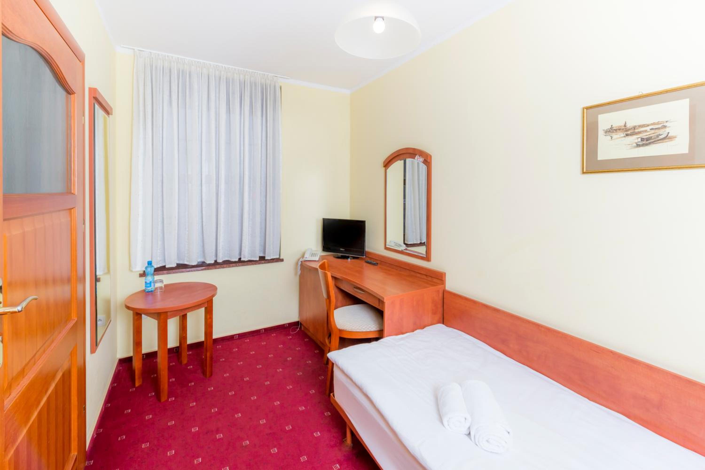 Single Room photo 1