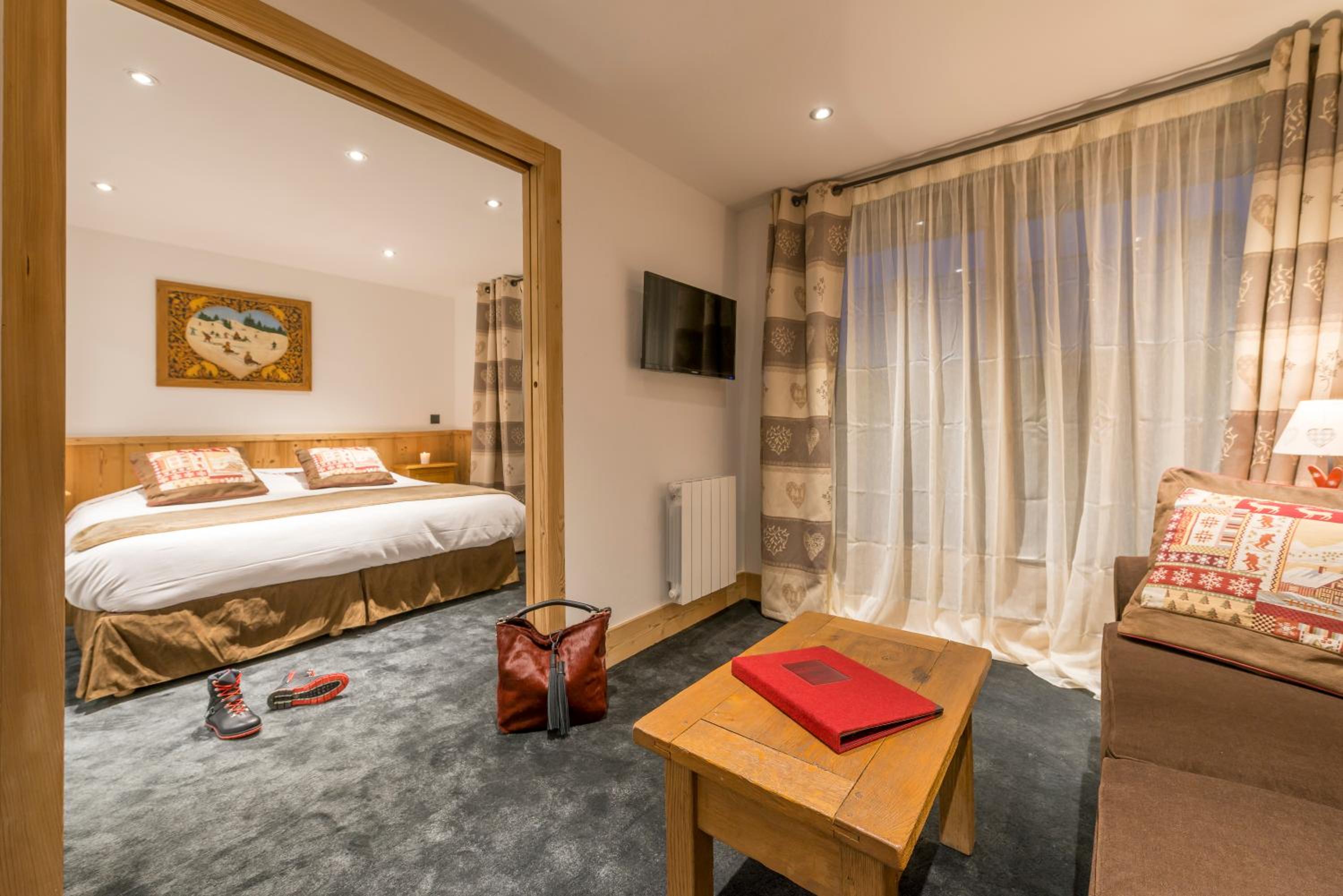 Suite (2 Adults)