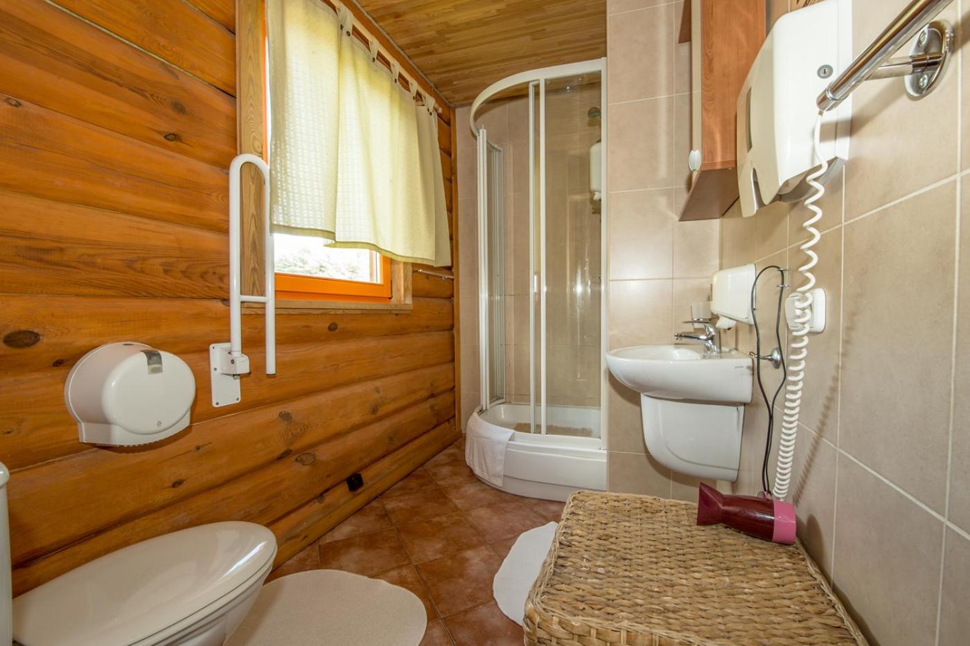 One-Bedroom House - Photo 3