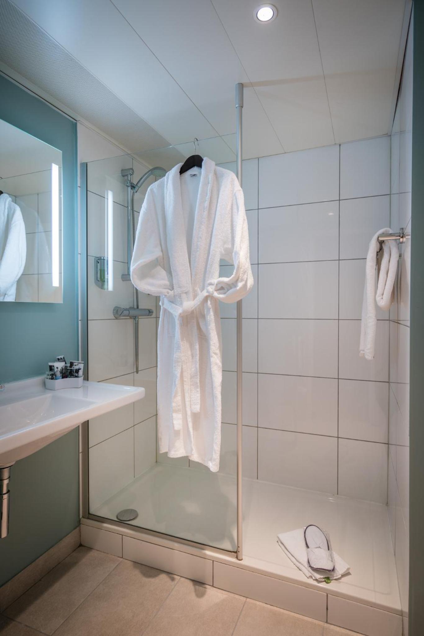 Deluxe Double Room with Park View - Photo 2