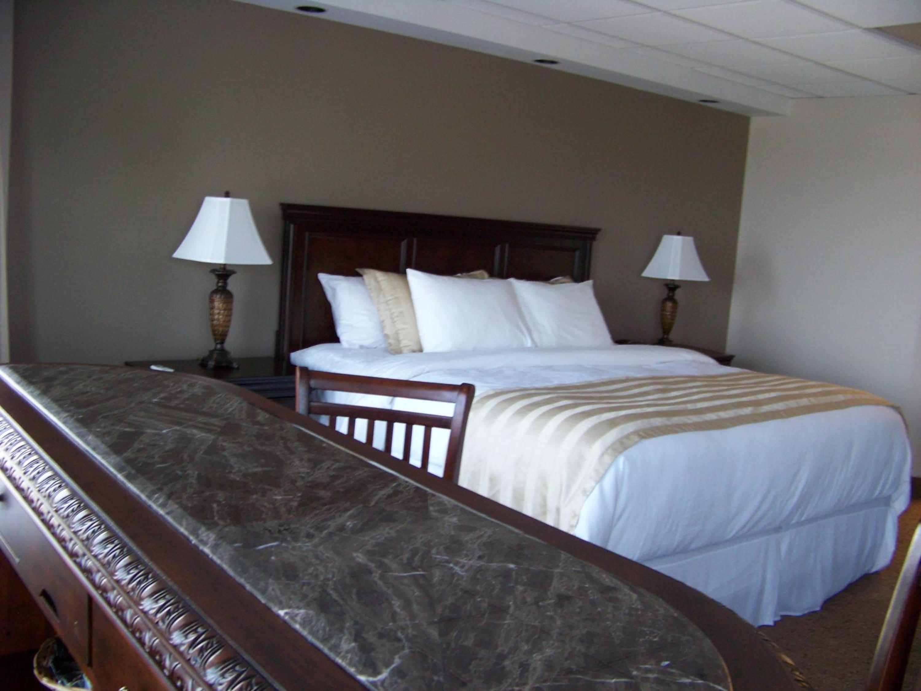 Premier King Room photo 3