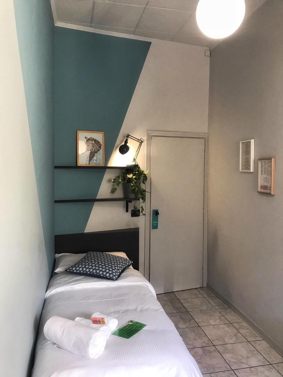 Single Room with Private External Bathroom photo 1