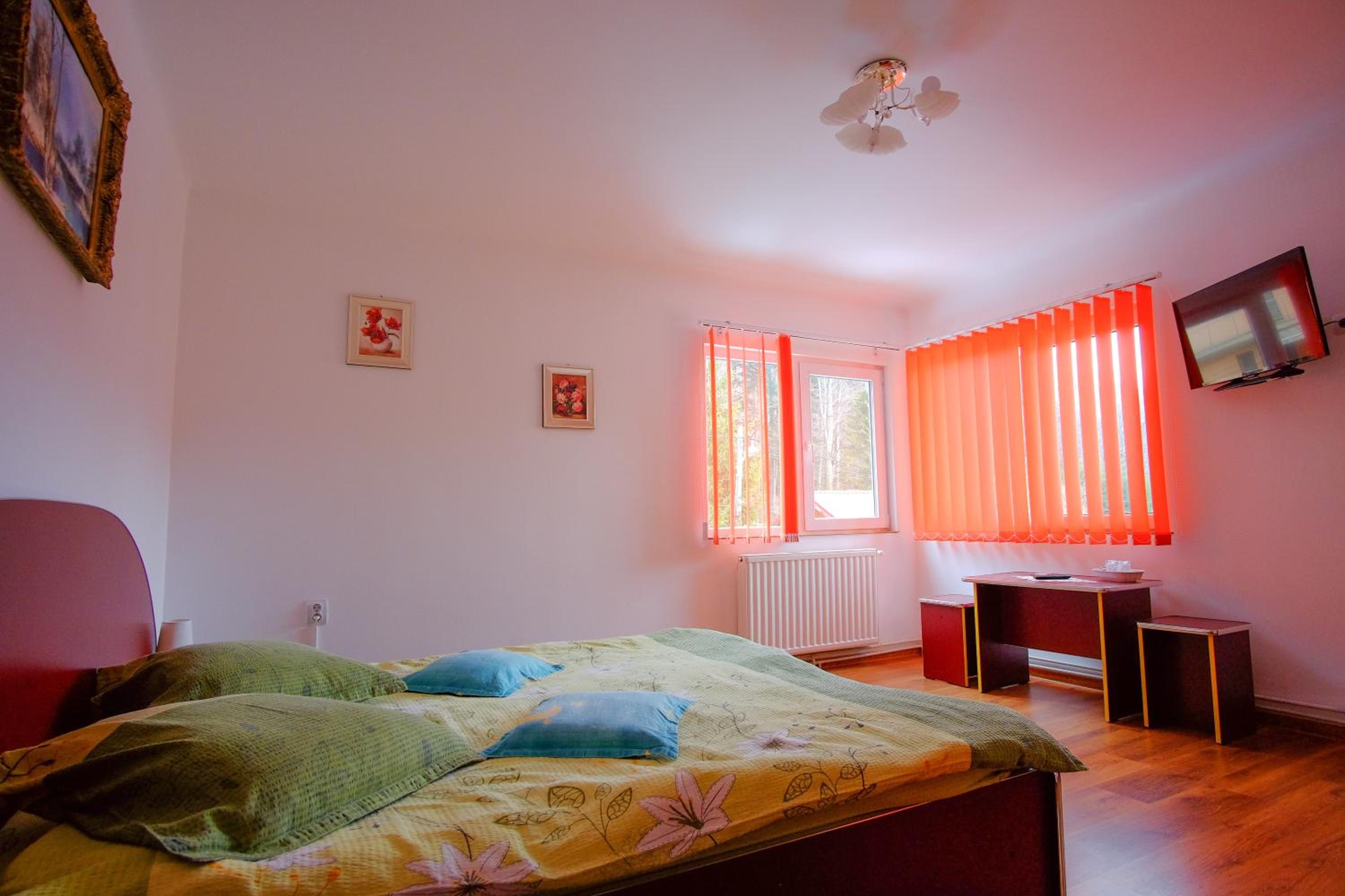 Two-Bedroom Apartment - Photo 7