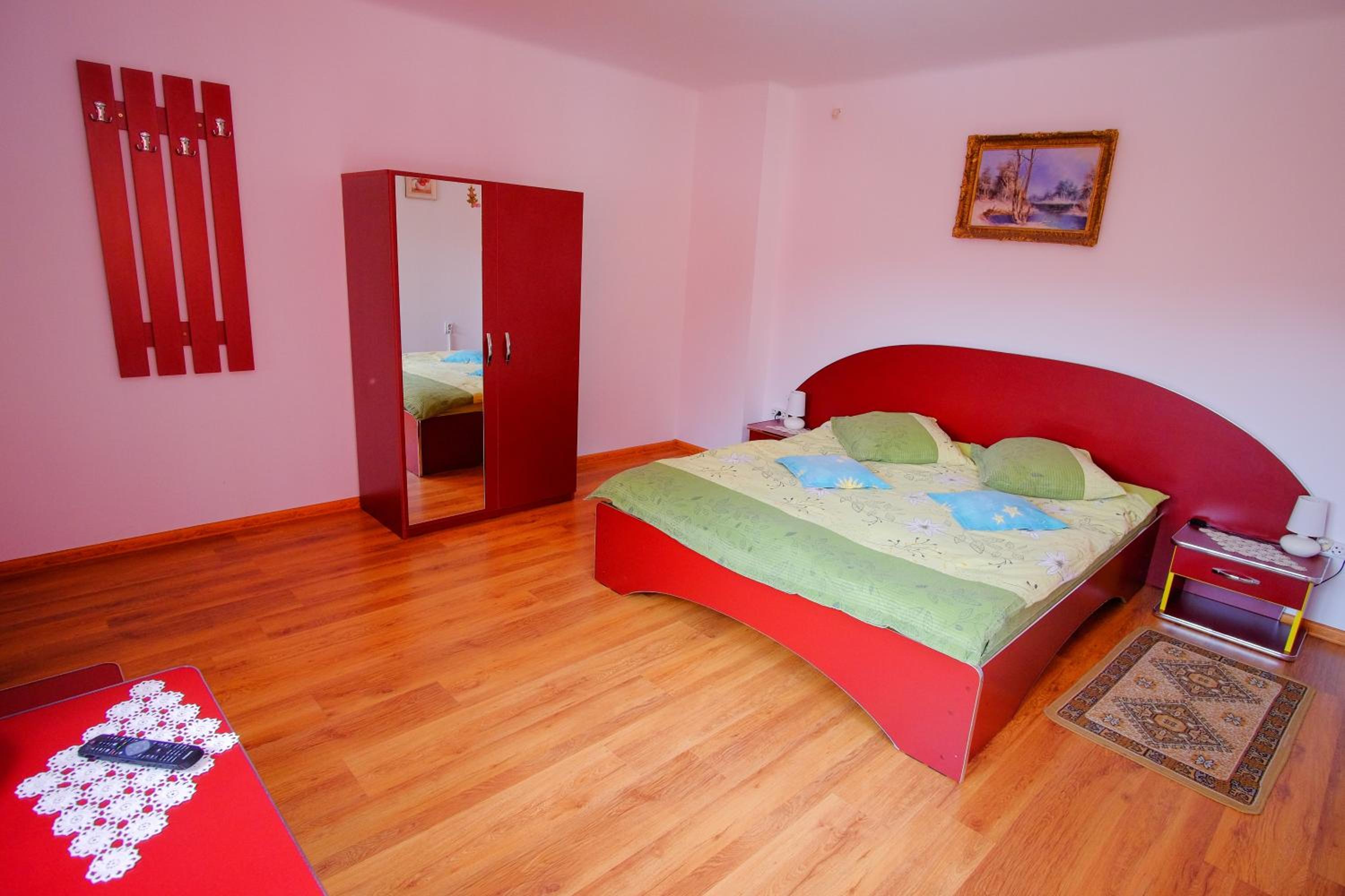Two-Bedroom Apartment - Photo 4