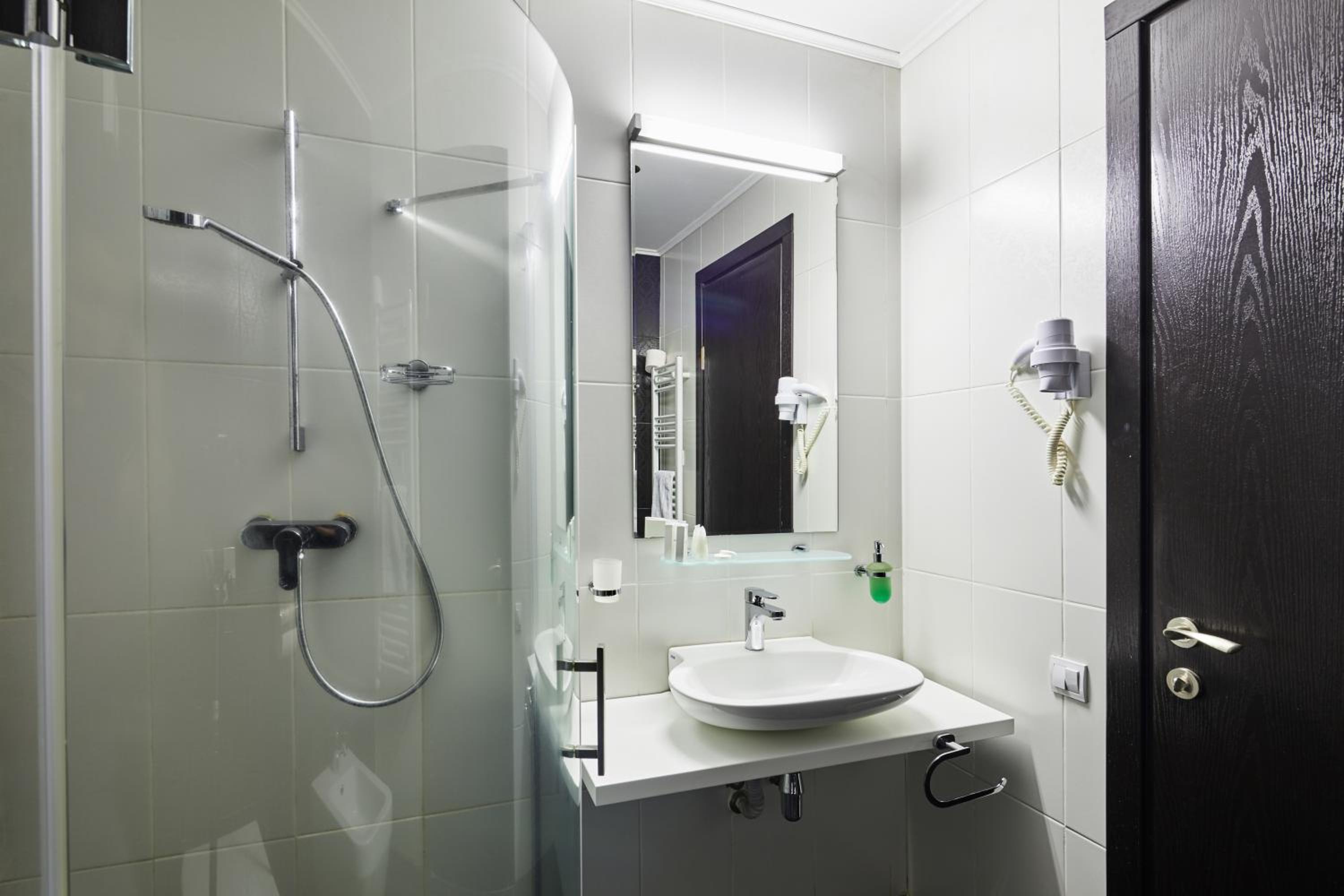 Standard Twin Room photo 2