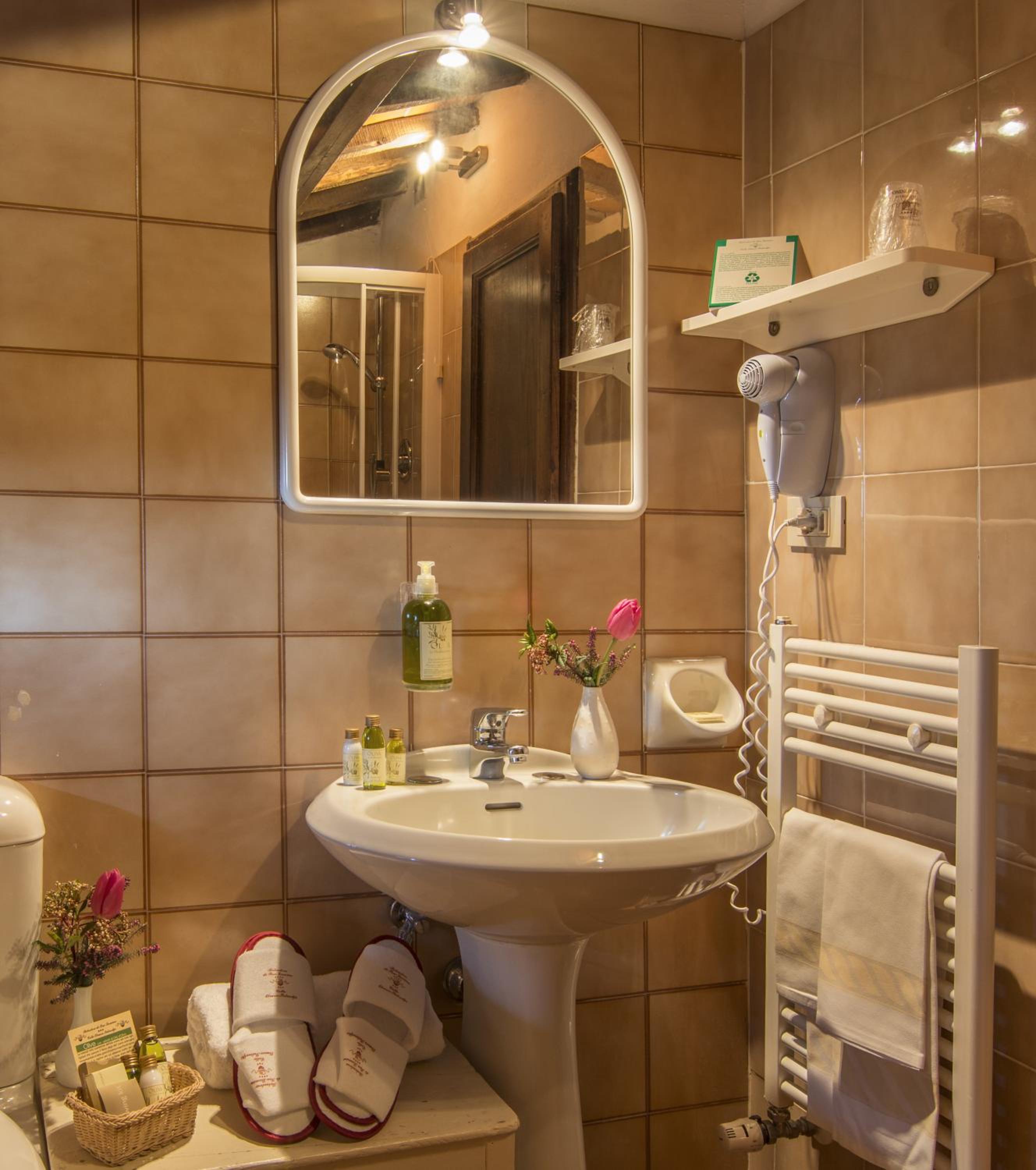Classic Double Room - Photo 3