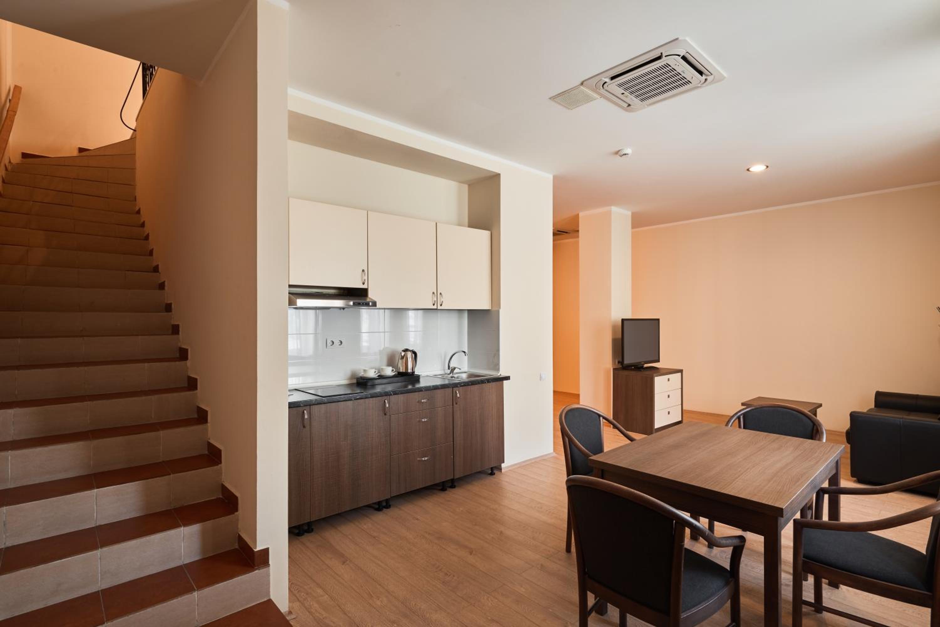 Luxury Apartment photo 3