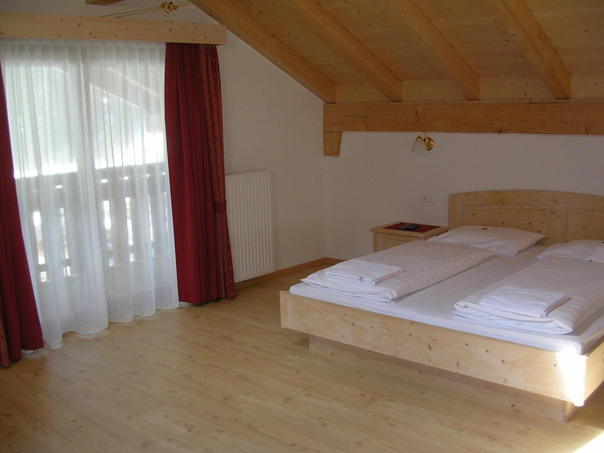 Junior Suite with Mountain View (2 Adults)  - Photo 4