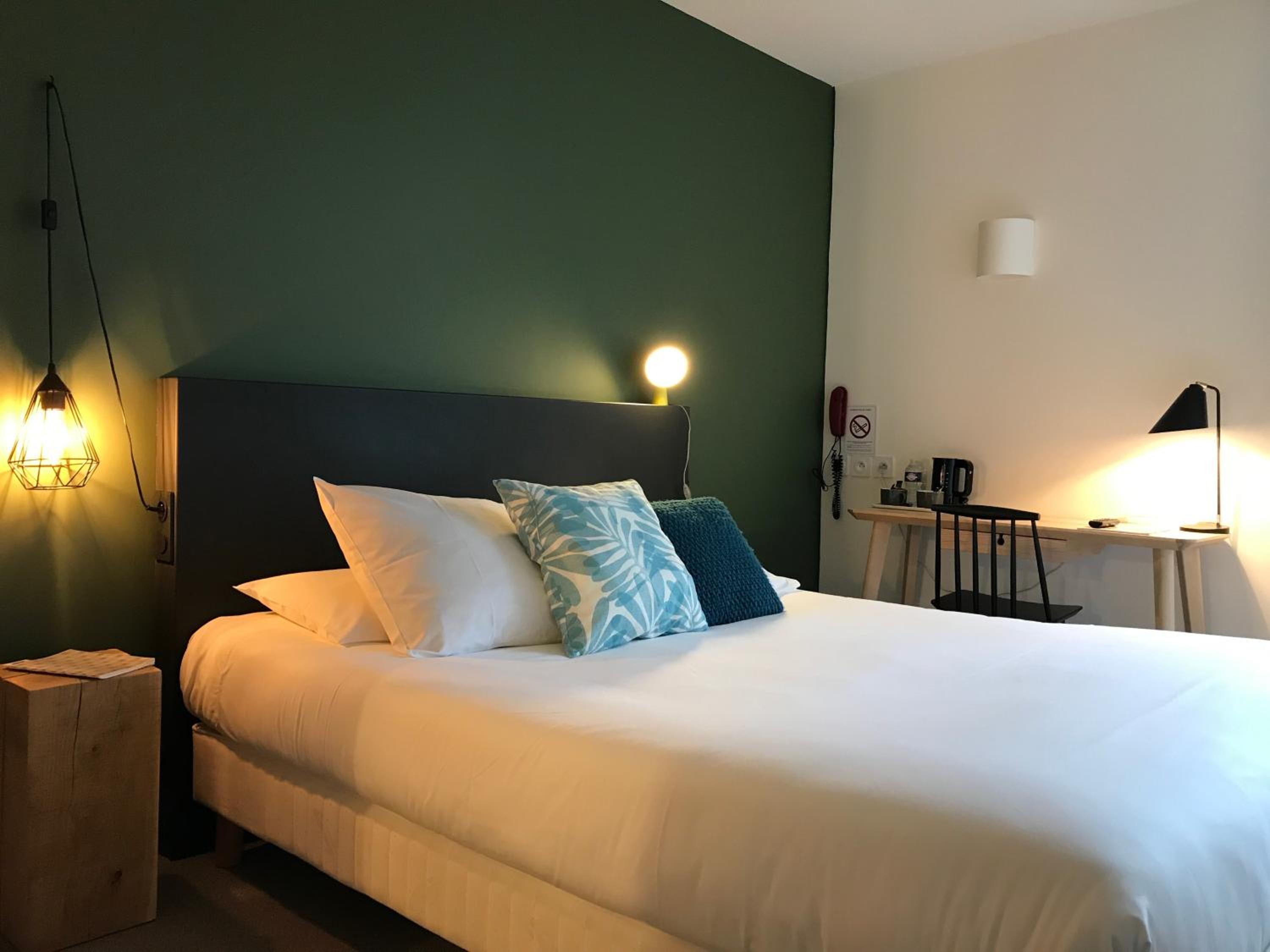 Comfort Double Room - Garden Side & sea view - Photo 1