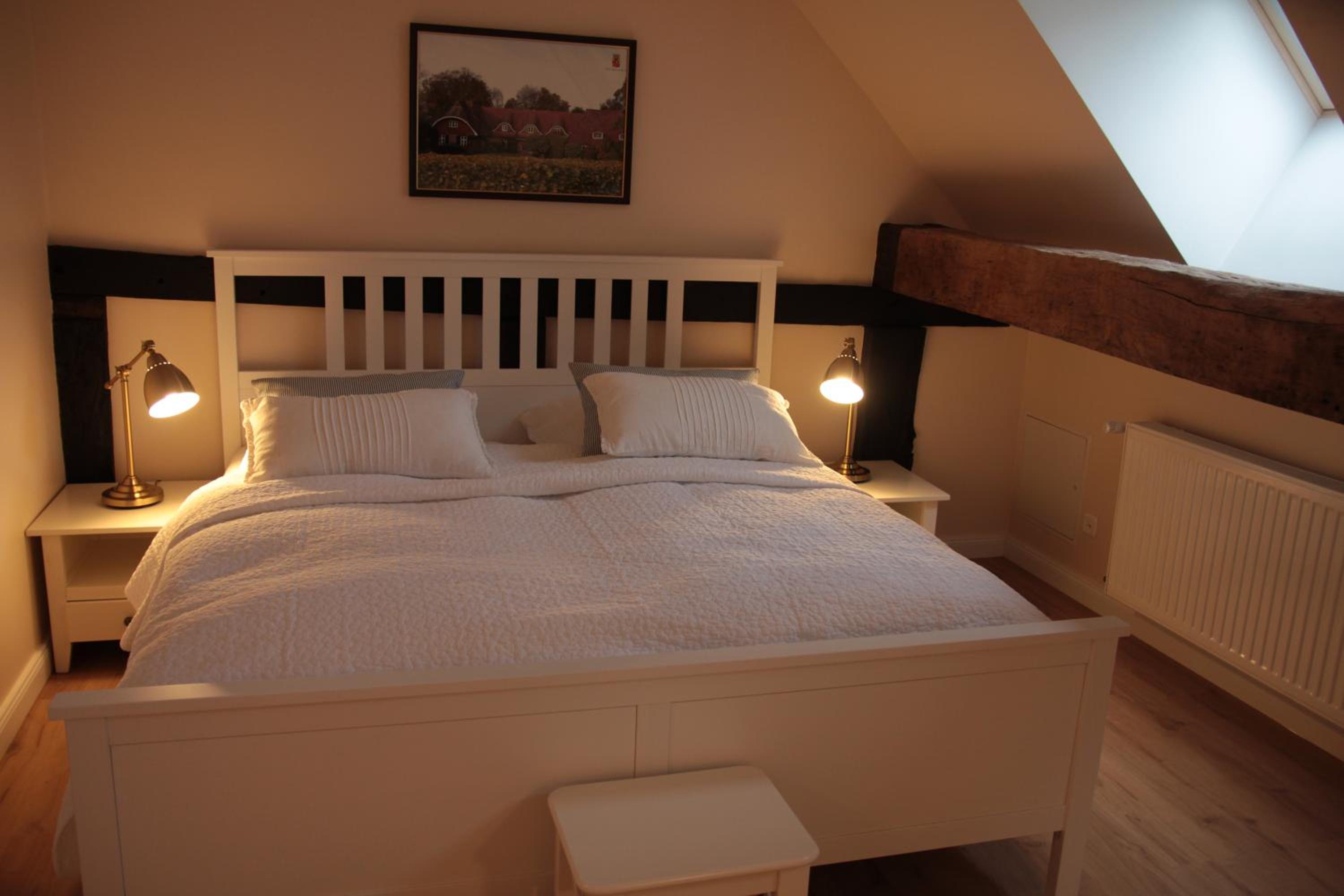Two-Bedroom Apartment - Photo 19