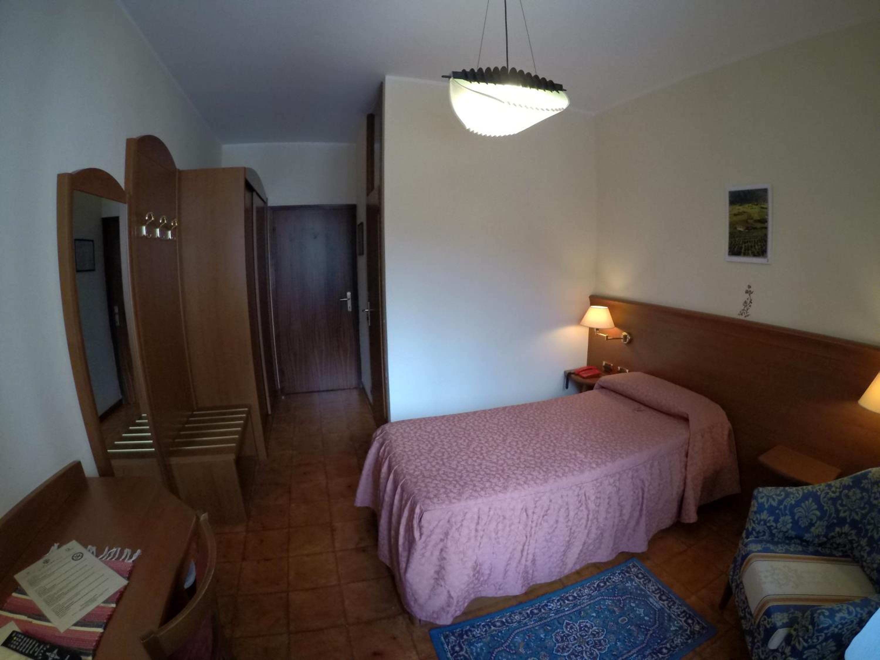 Standard Single Room photo 3