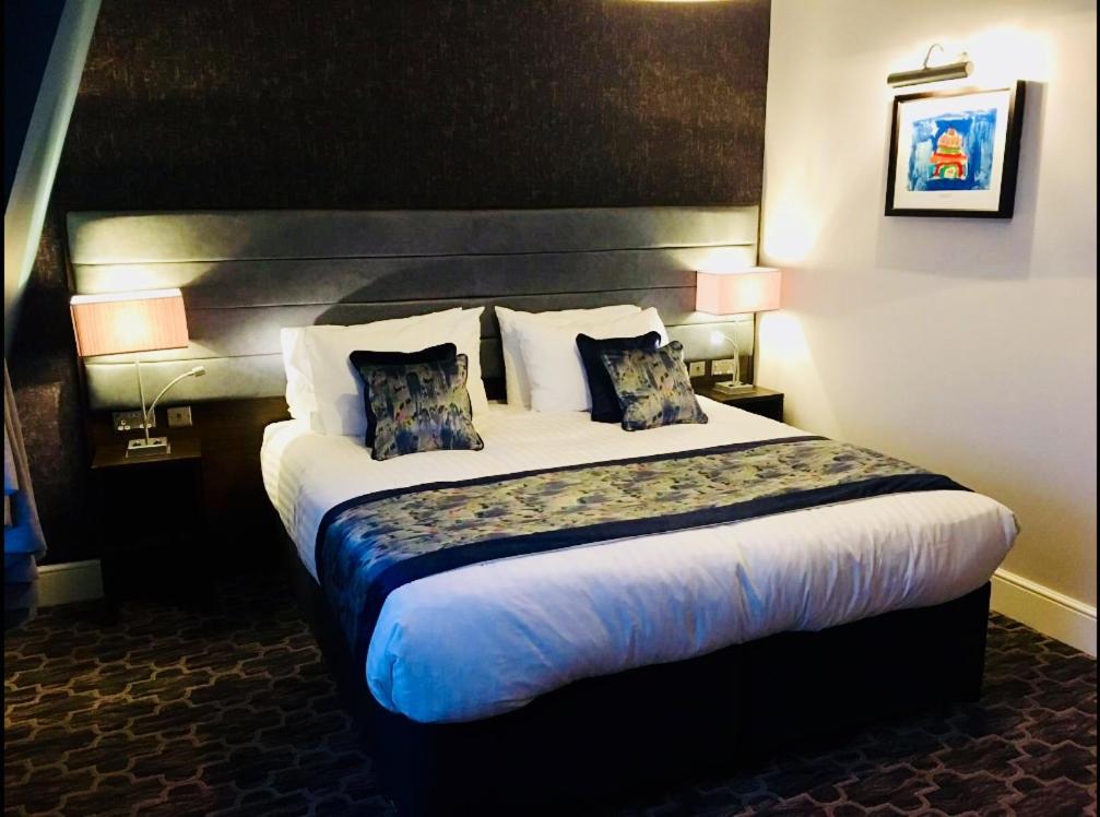 Double or Twin Room photo 3