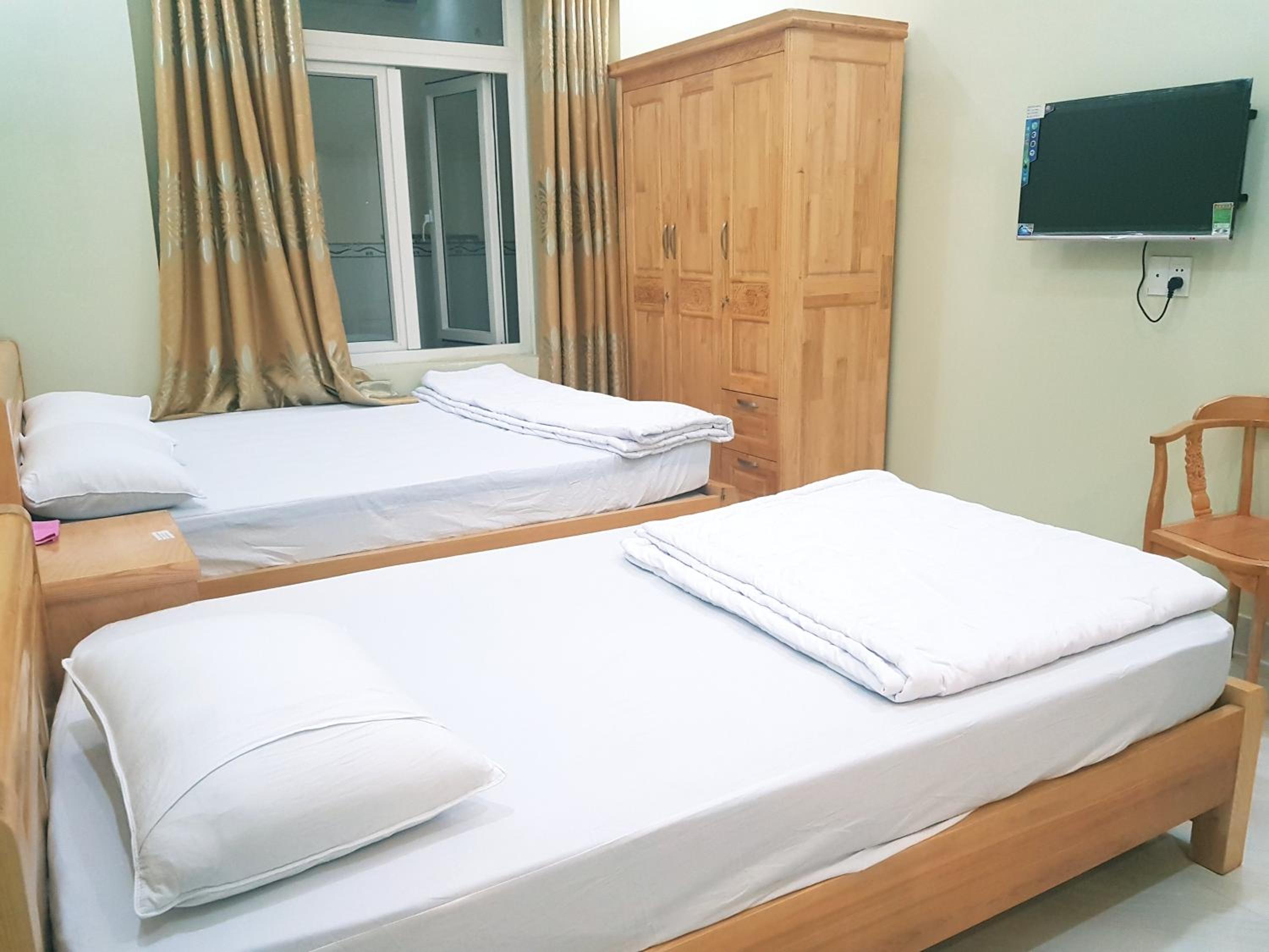 Double or Twin Room with Shower photo 3