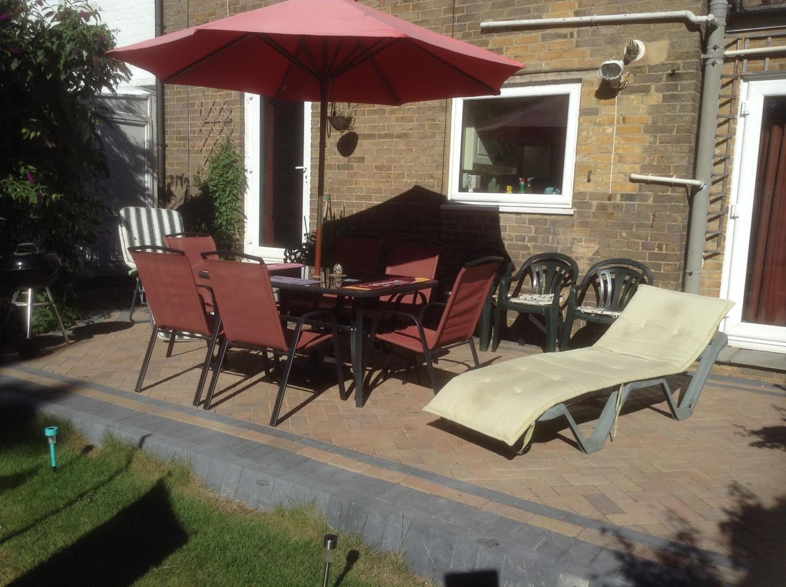 Single Room with Private Bathroom photo 1