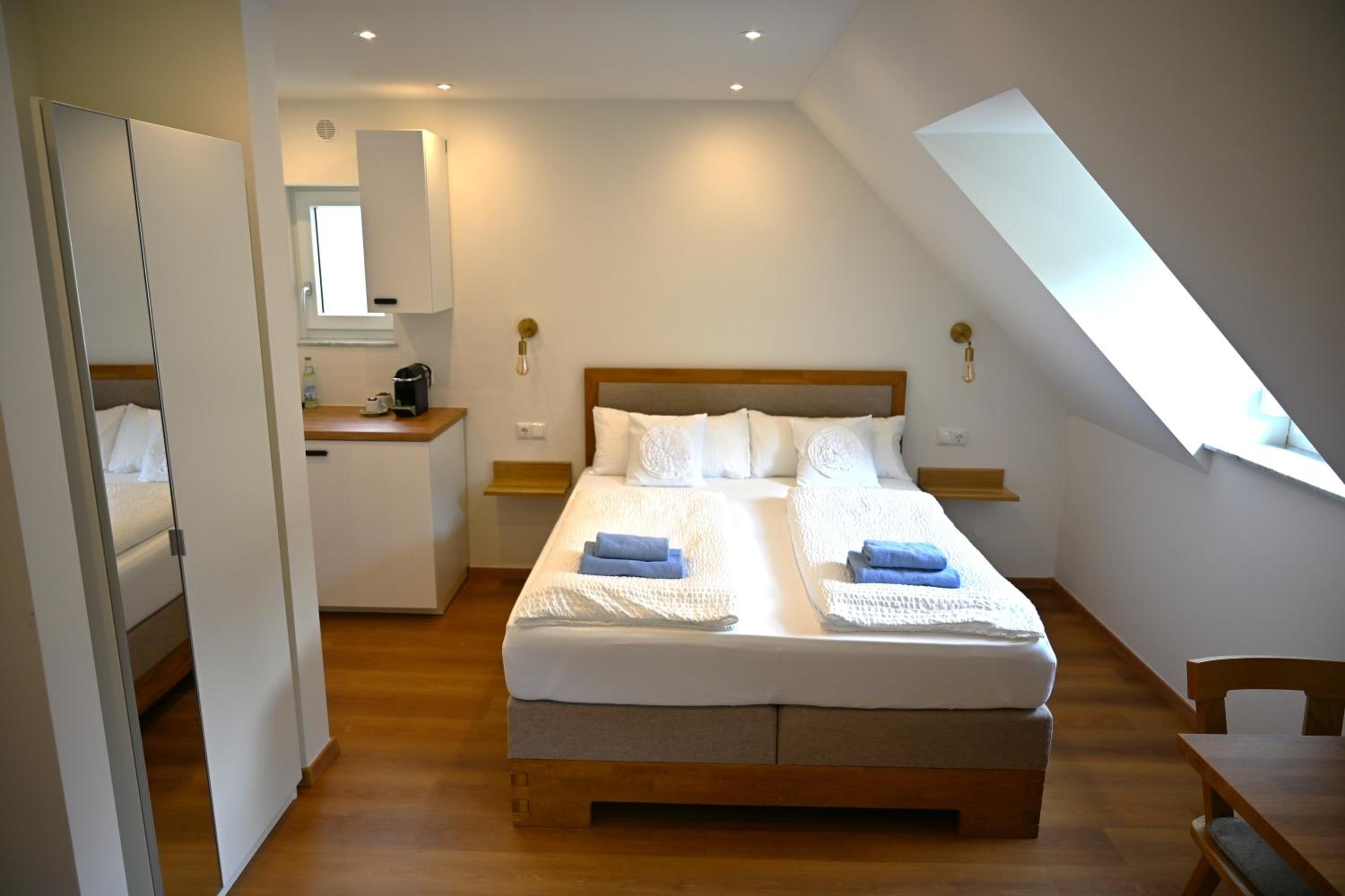 Superior Triple Room photo 2